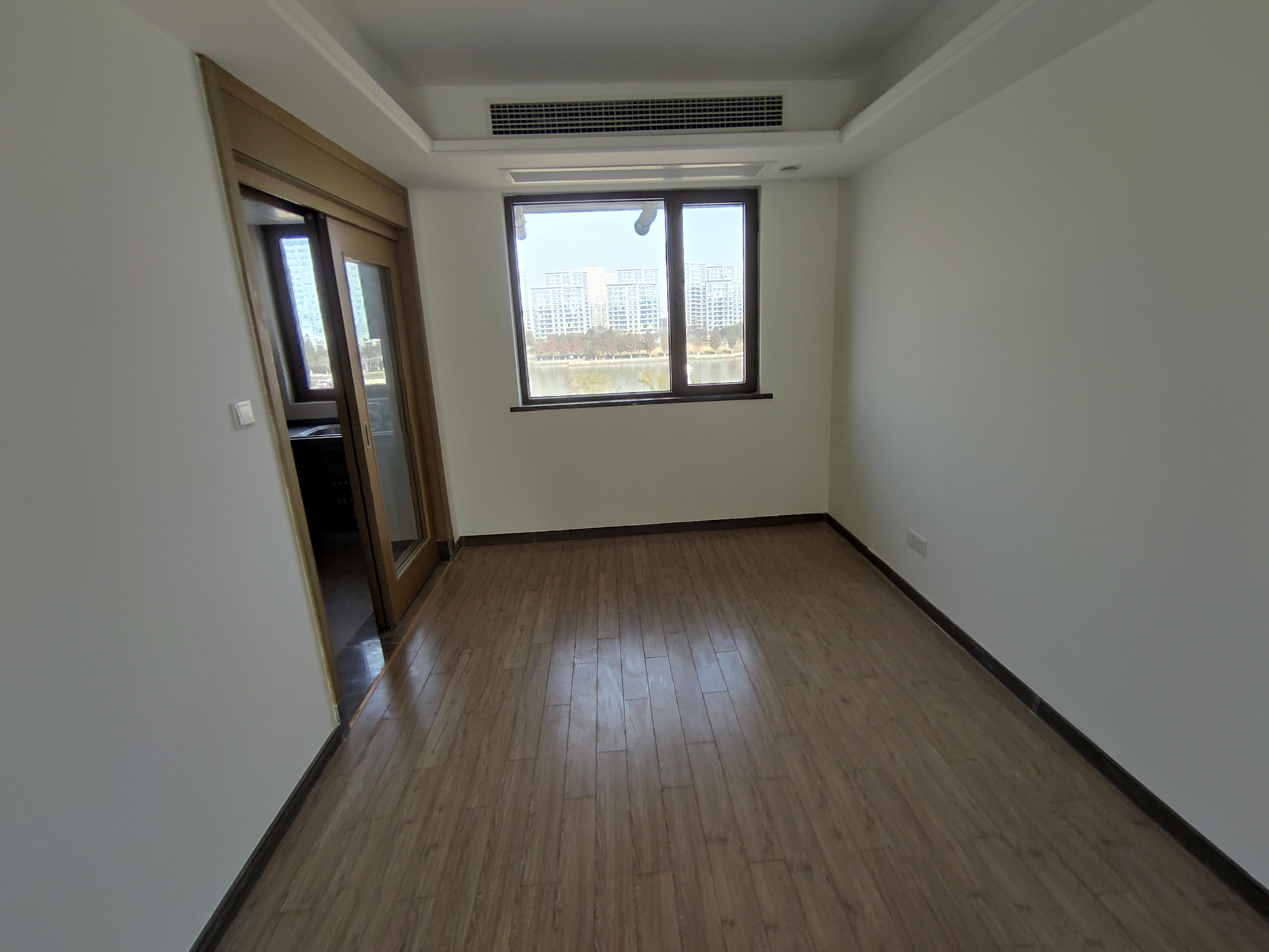 雅居乐鑫基中央公馆西区 4室2厅2卫 142.48m&sup2;