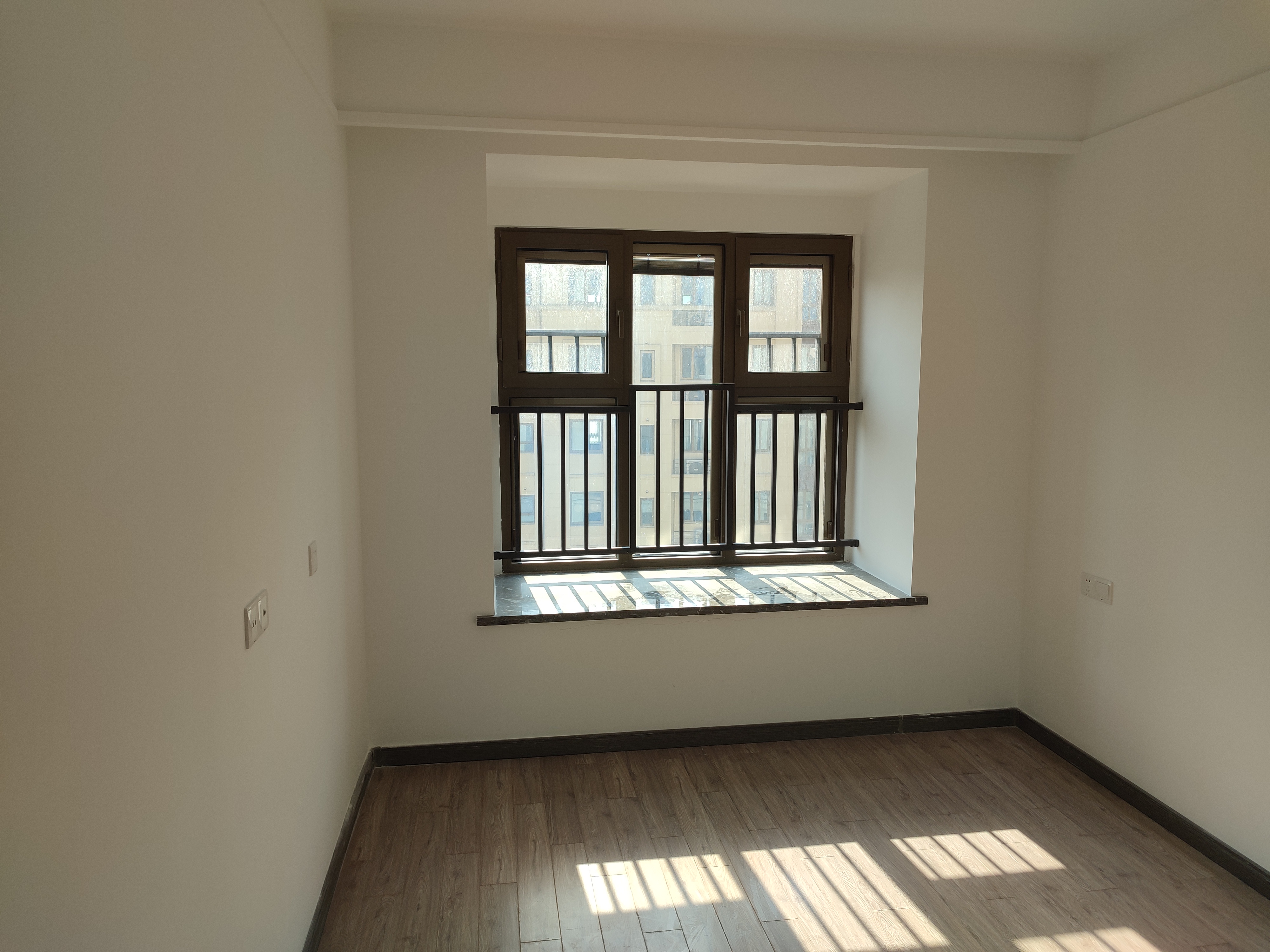 雅居乐鑫基中央公馆西区 4室2厅2卫 142.48m&sup2;