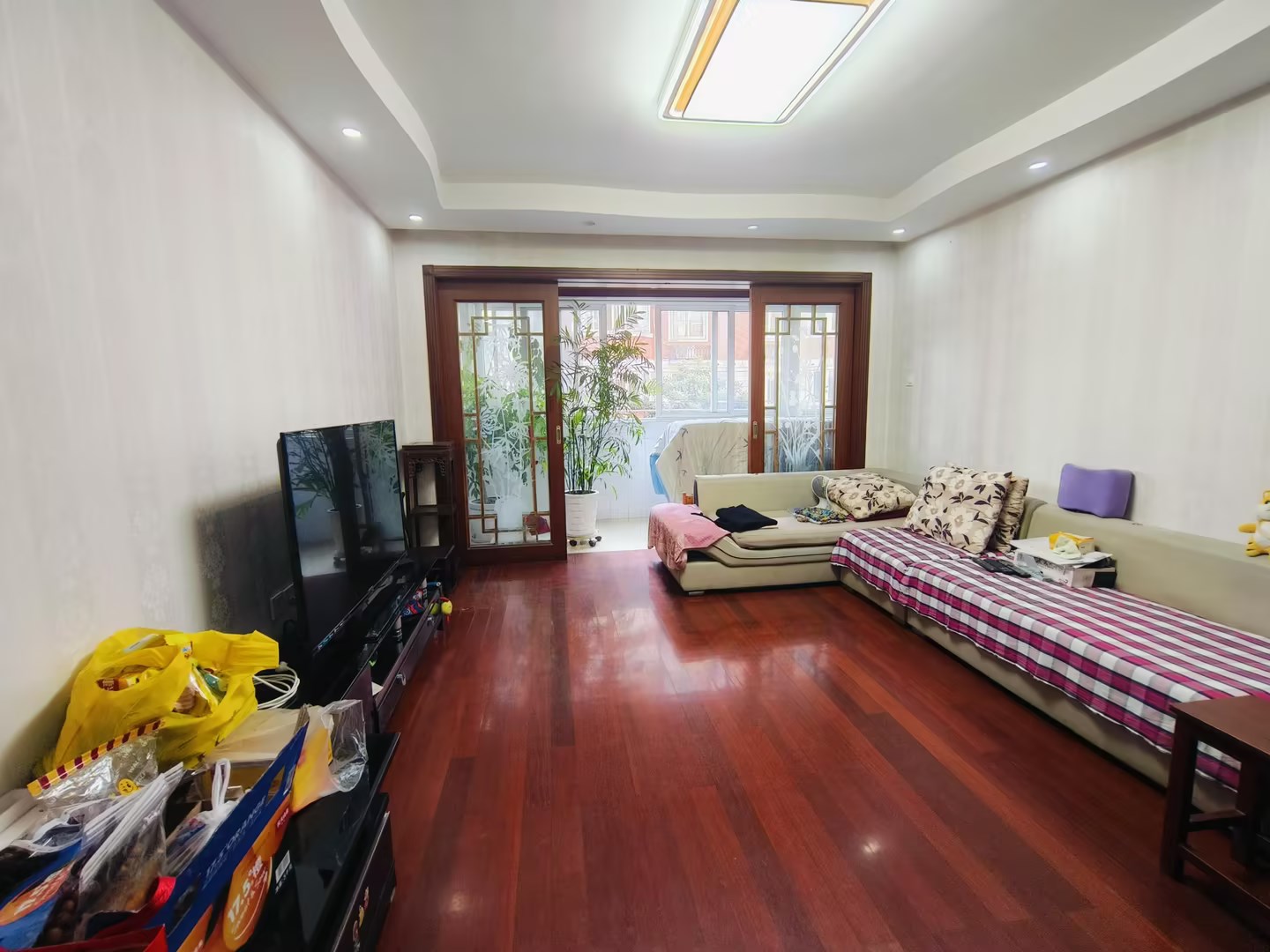 和兴花苑 3室2厅1卫 141m&sup2;