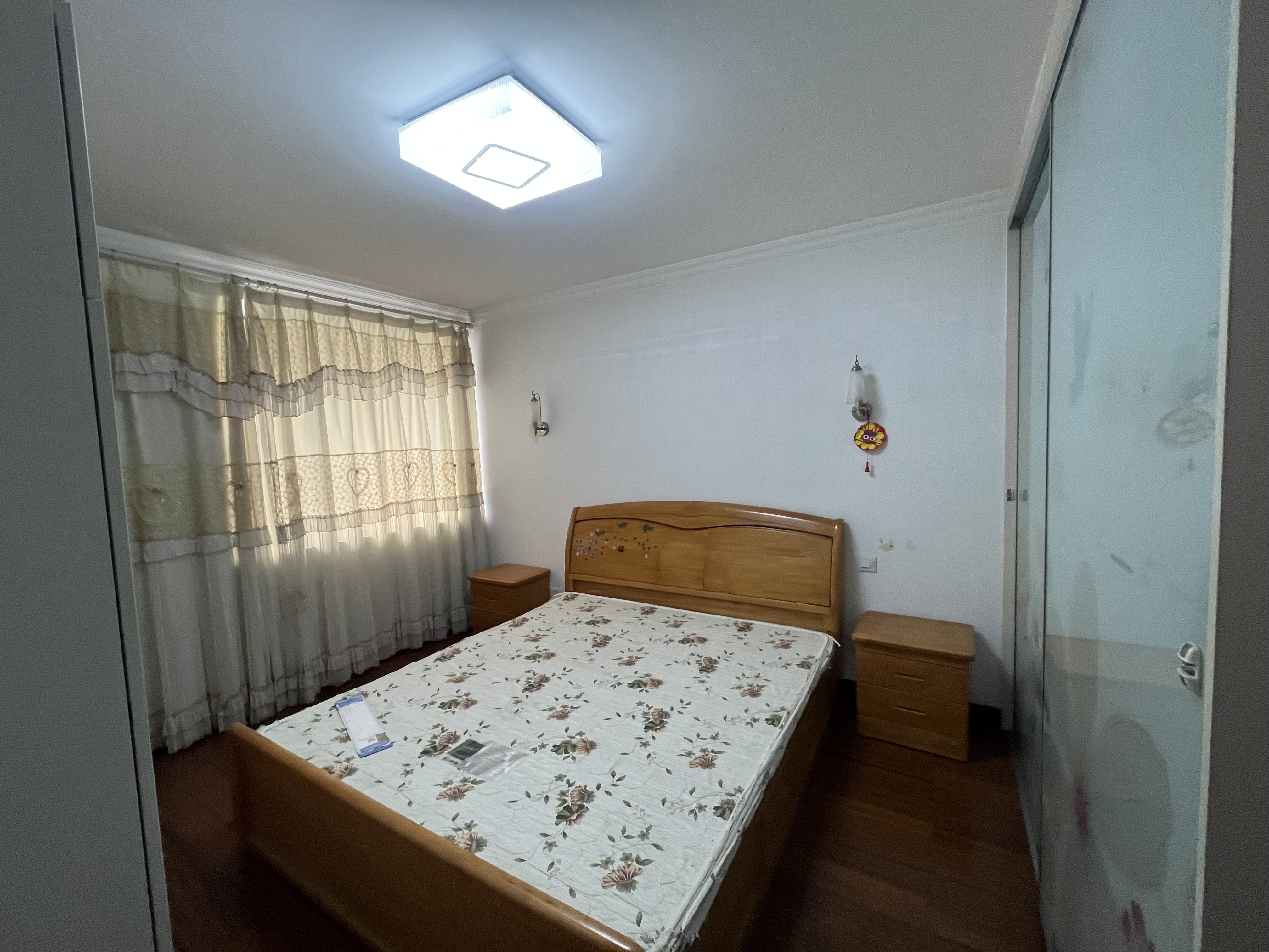 春晖花园 3室2厅2卫 122.11m&sup2;