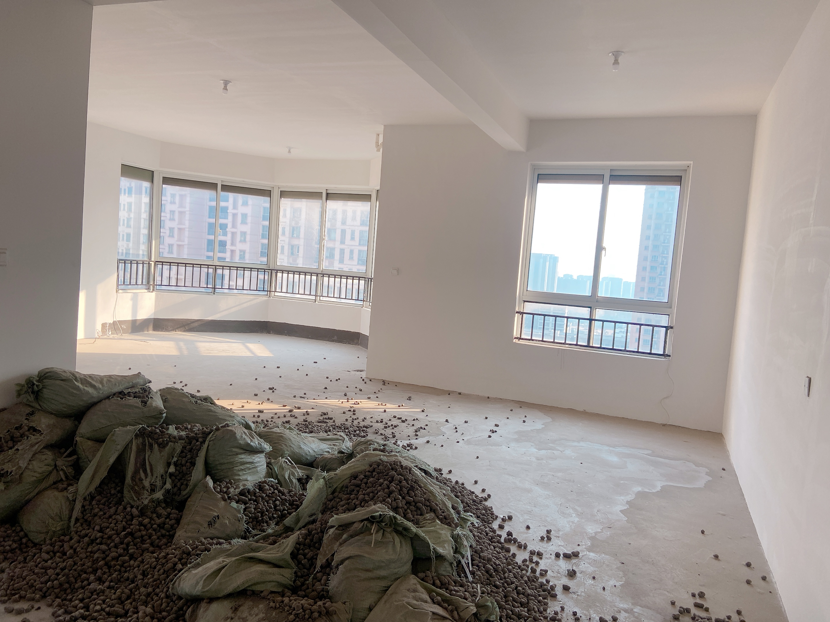 中南世纪花城三期 4室1厅5卫 330.79m&sup2;