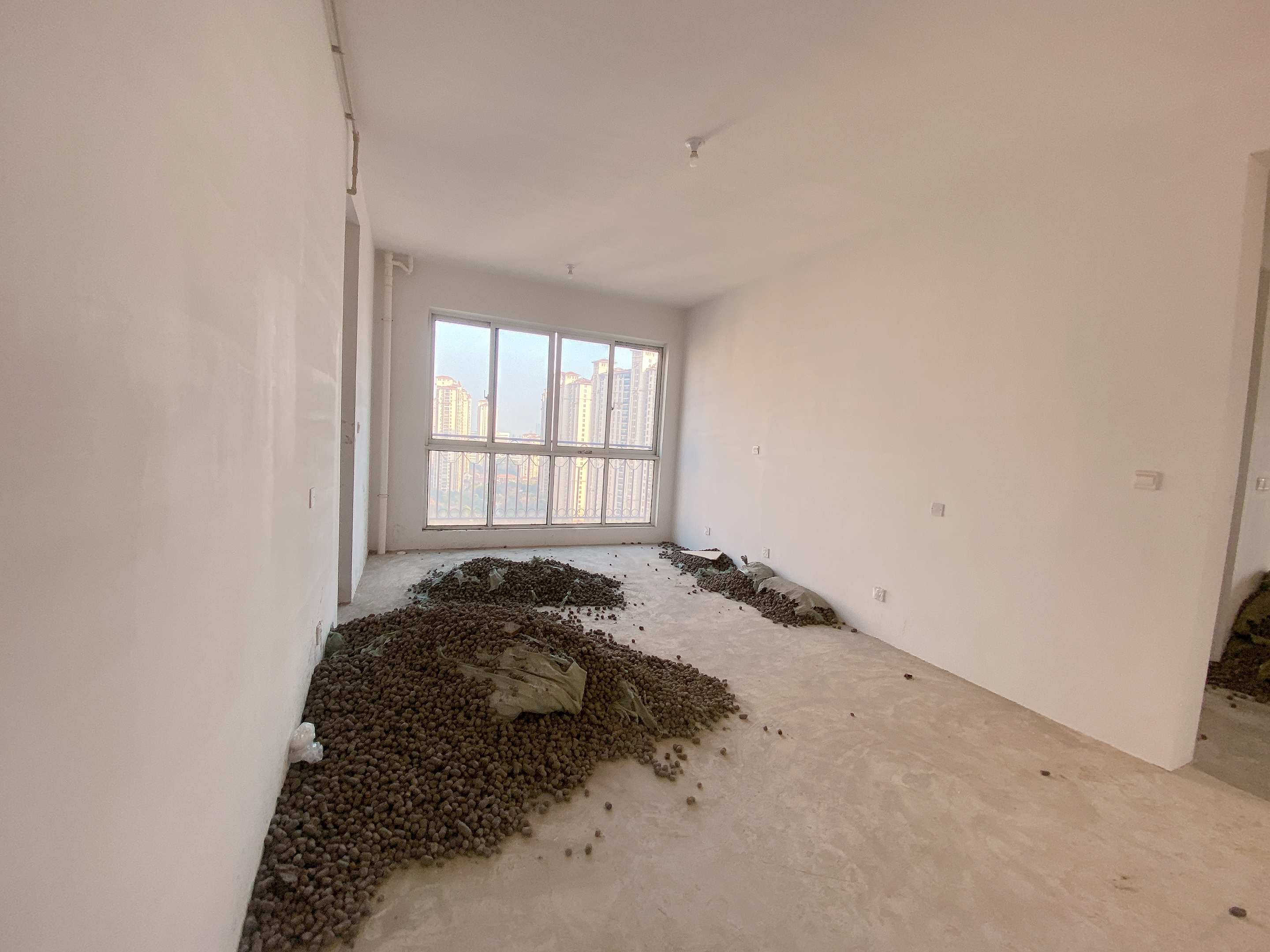 中南世纪花城三期 4室1厅5卫 330.79m&sup2;
