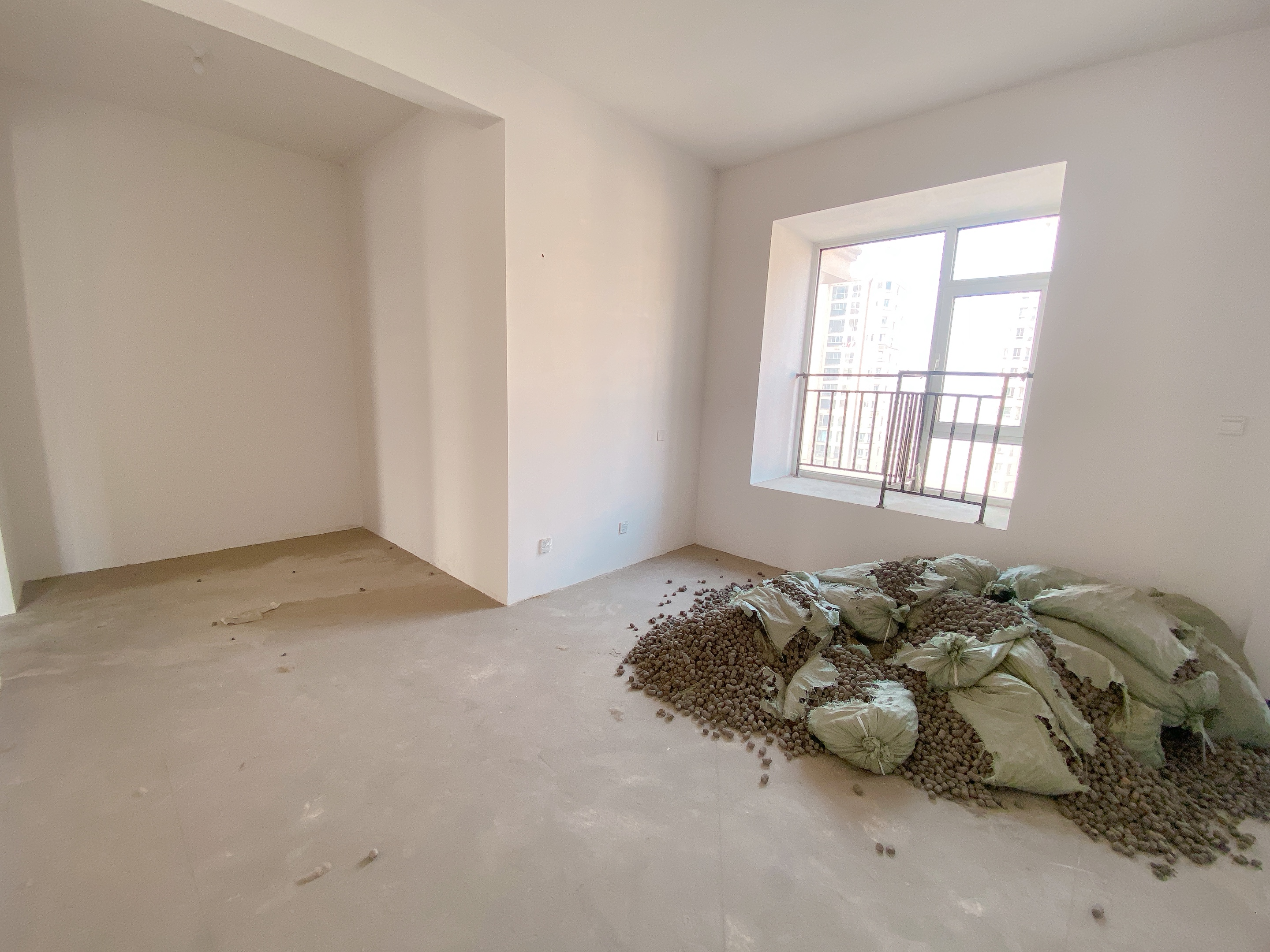 中南世纪花城三期 4室1厅5卫 330.79m&sup2;