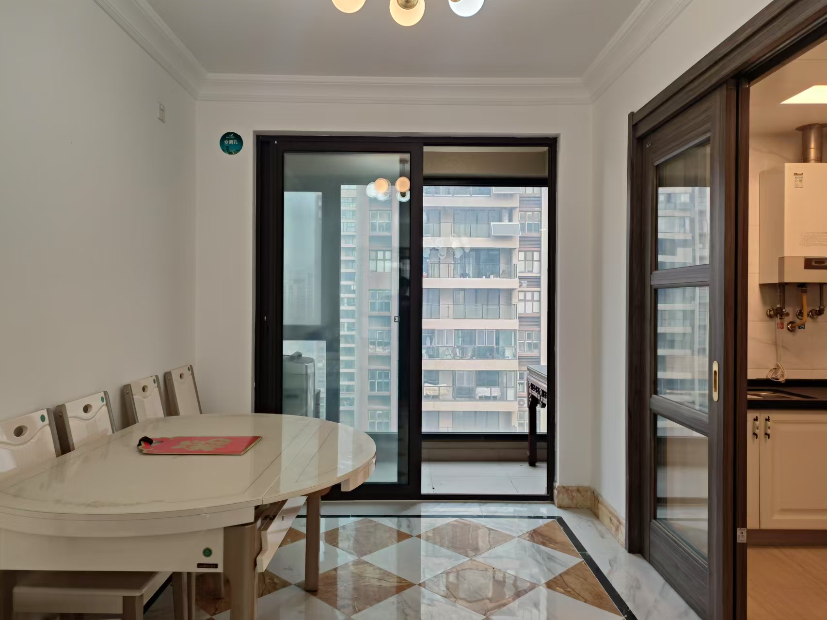 南通碧桂园翡翠华府 4室2厅2卫 144.01m²