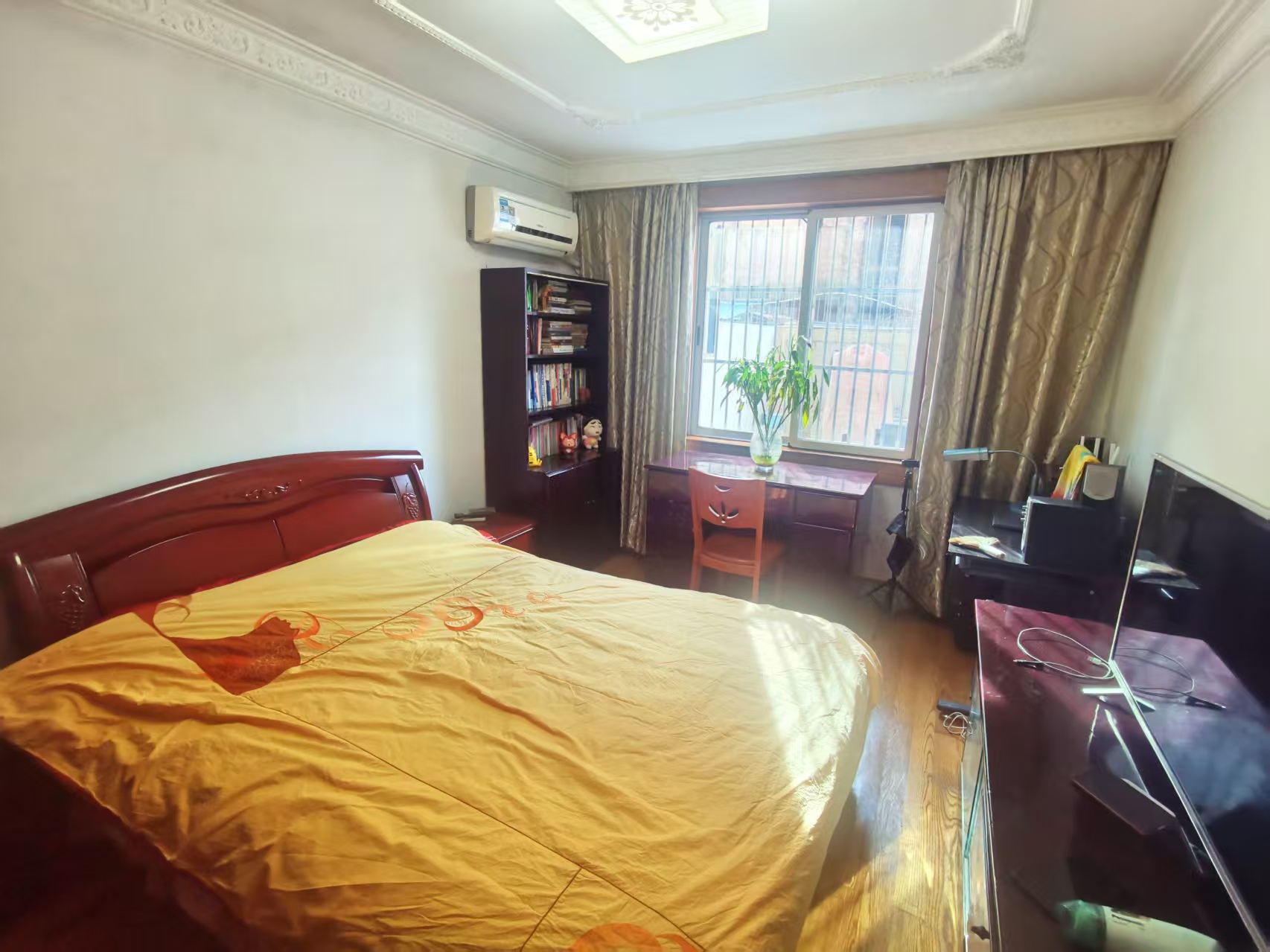 光明南村 3室1厅1卫 97m&sup2;