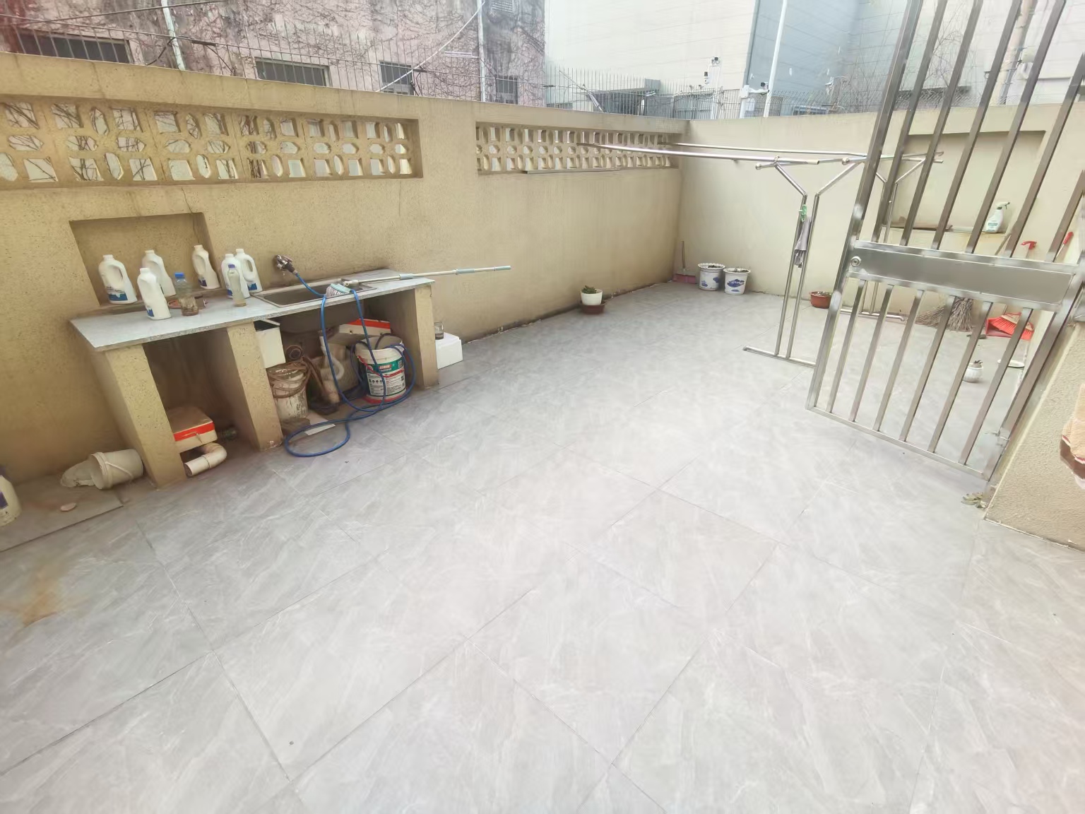 光明南村 3室1厅1卫 97m&sup2;