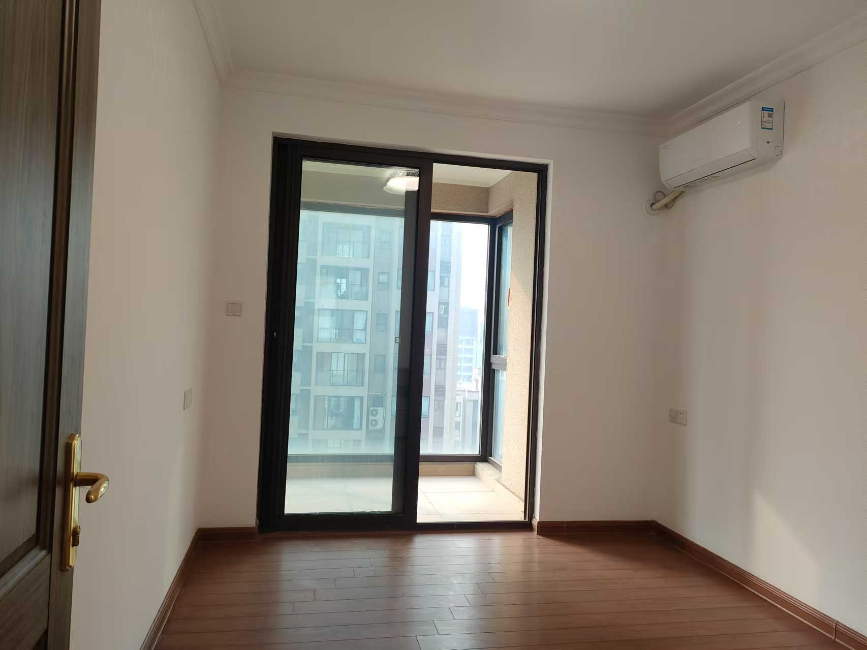 南通碧桂园翡翠华府 4室2厅2卫 144.01m²