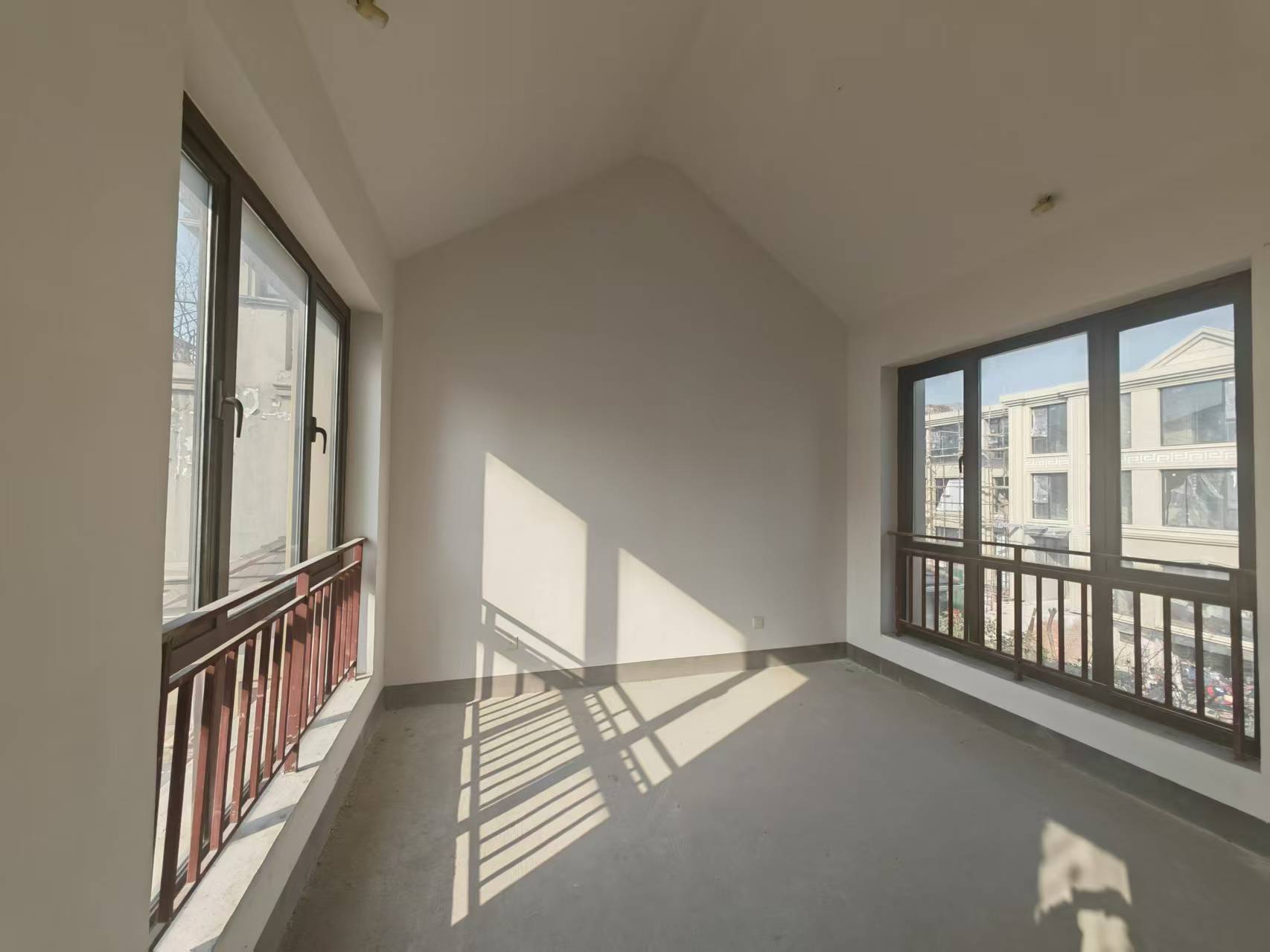 金河名人世家 4室2厅3卫 306m&sup2;