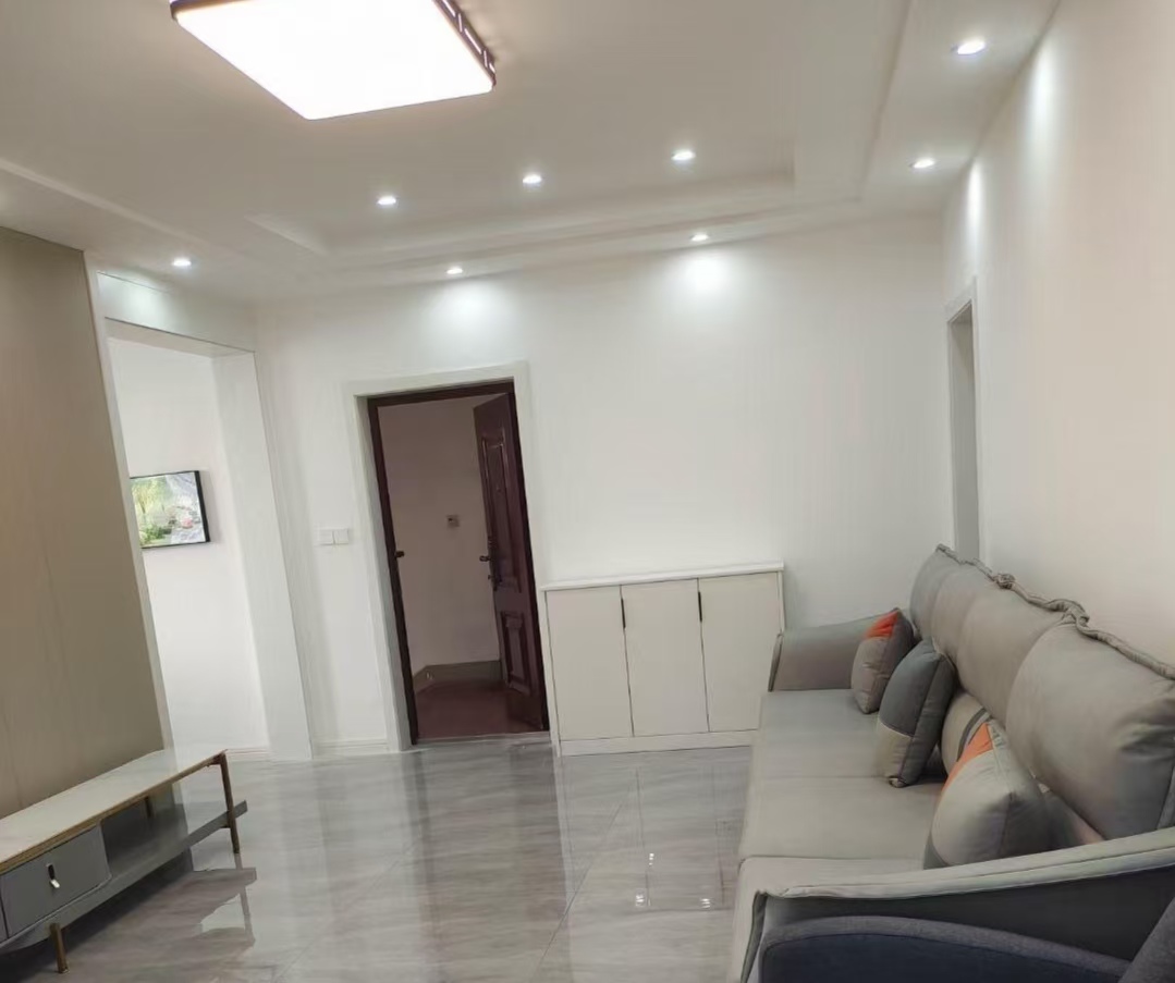 华德公寓 4室2厅2卫 156m&sup2;