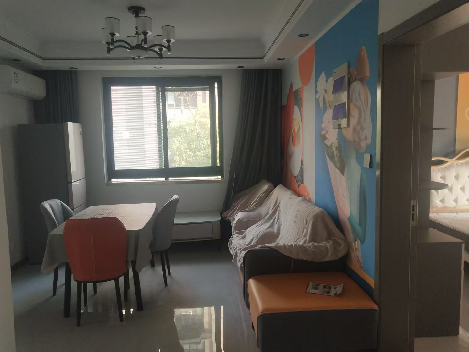 世伦佳苑 2室2厅1卫 82m&sup2;