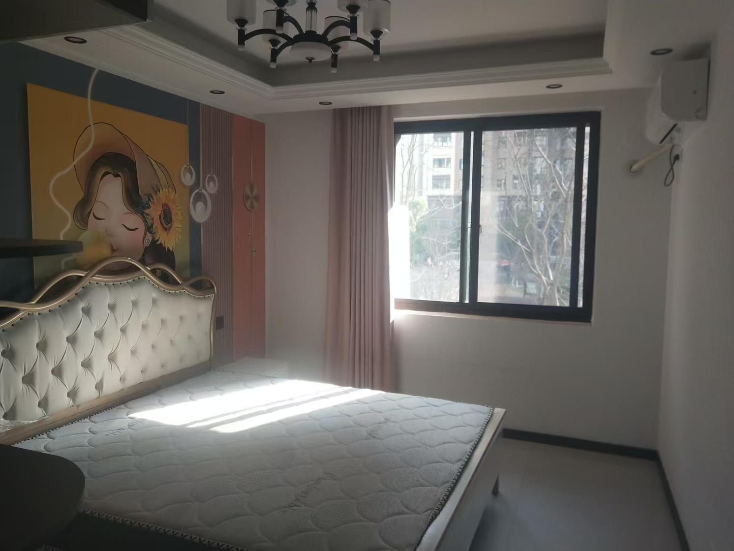 世伦佳苑 2室2厅1卫 82m&sup2;