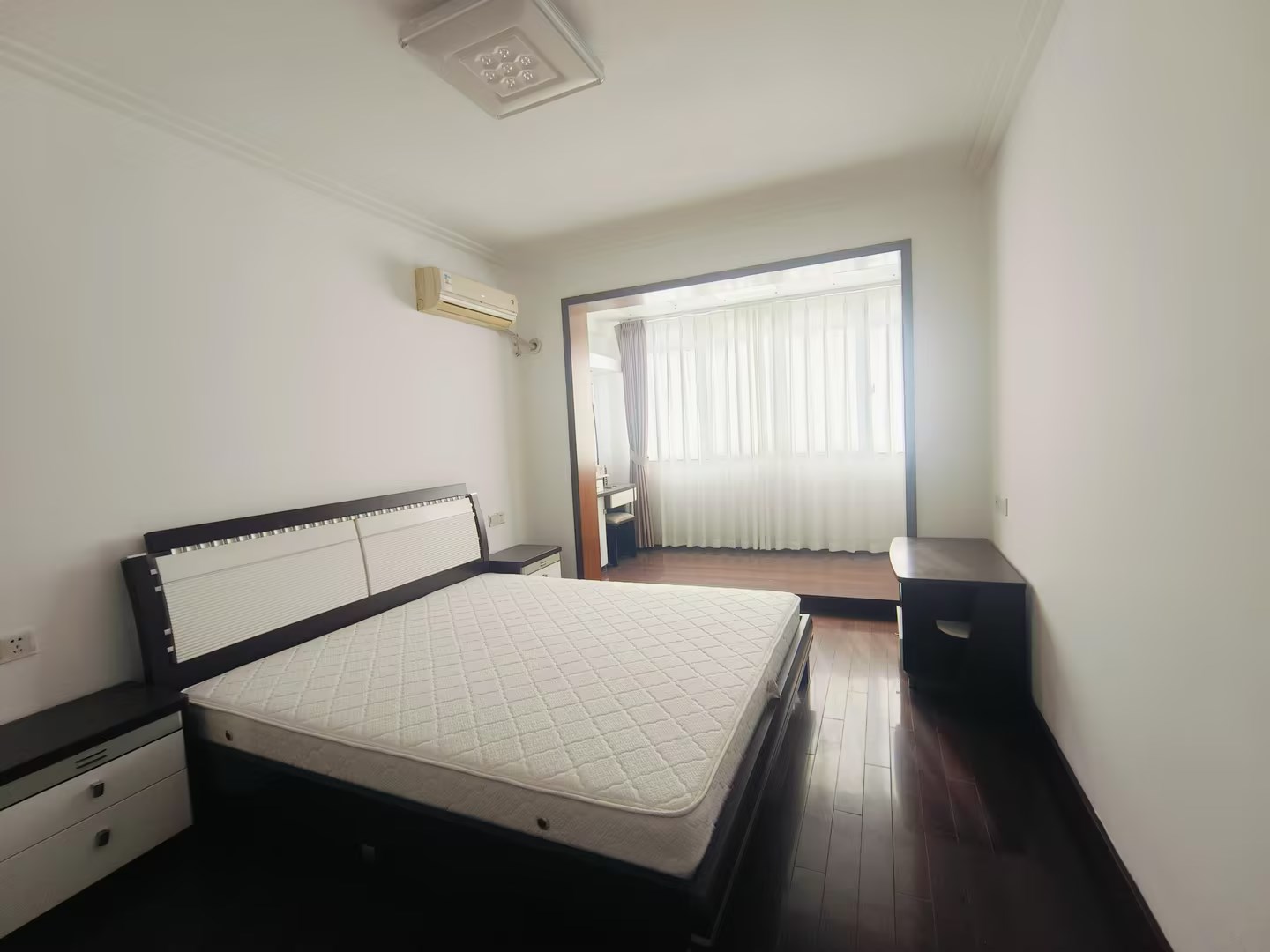 和兴花苑 3室2厅1卫 125m&sup2;