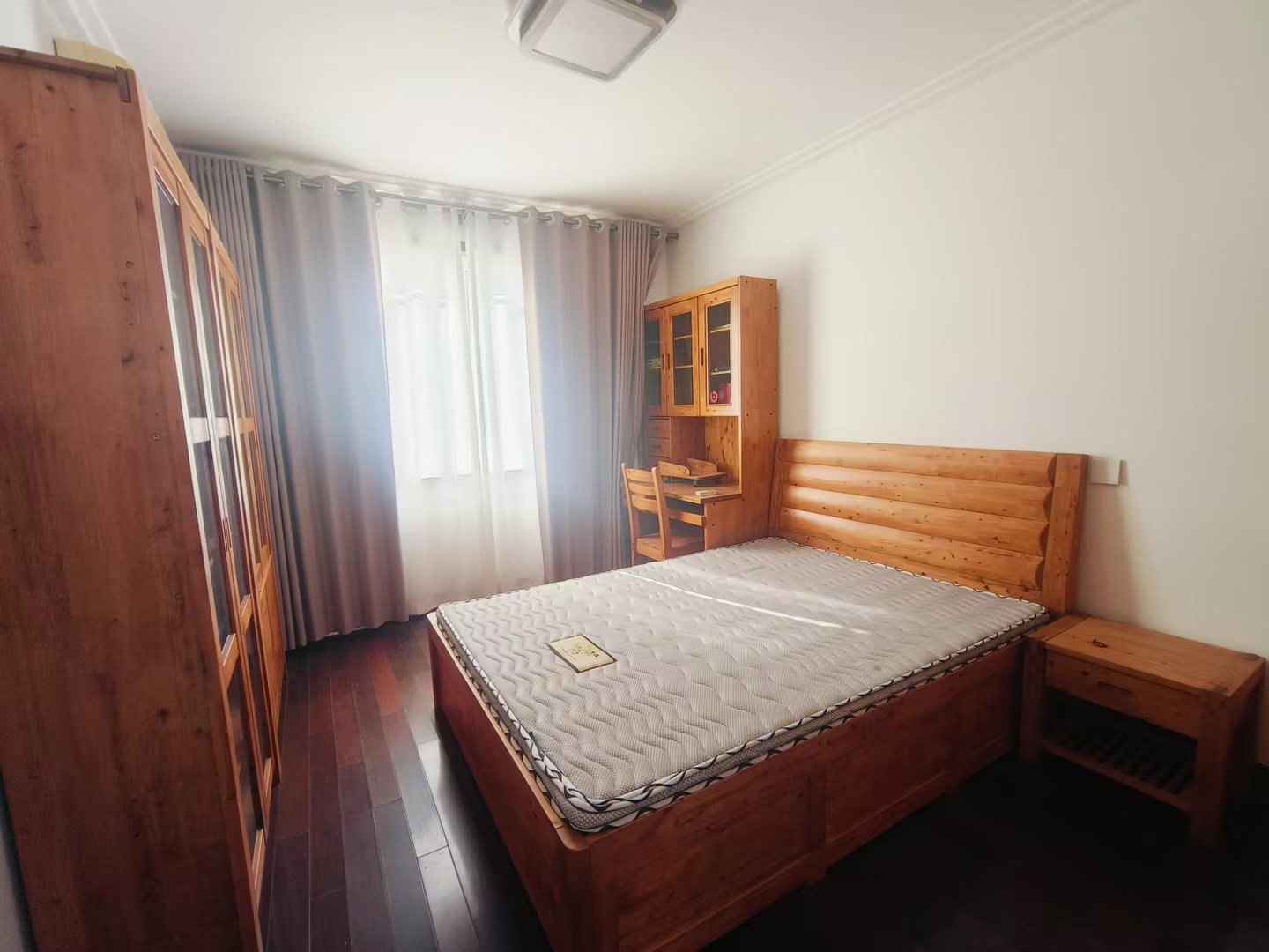 和兴花苑 3室2厅1卫 125m&sup2;