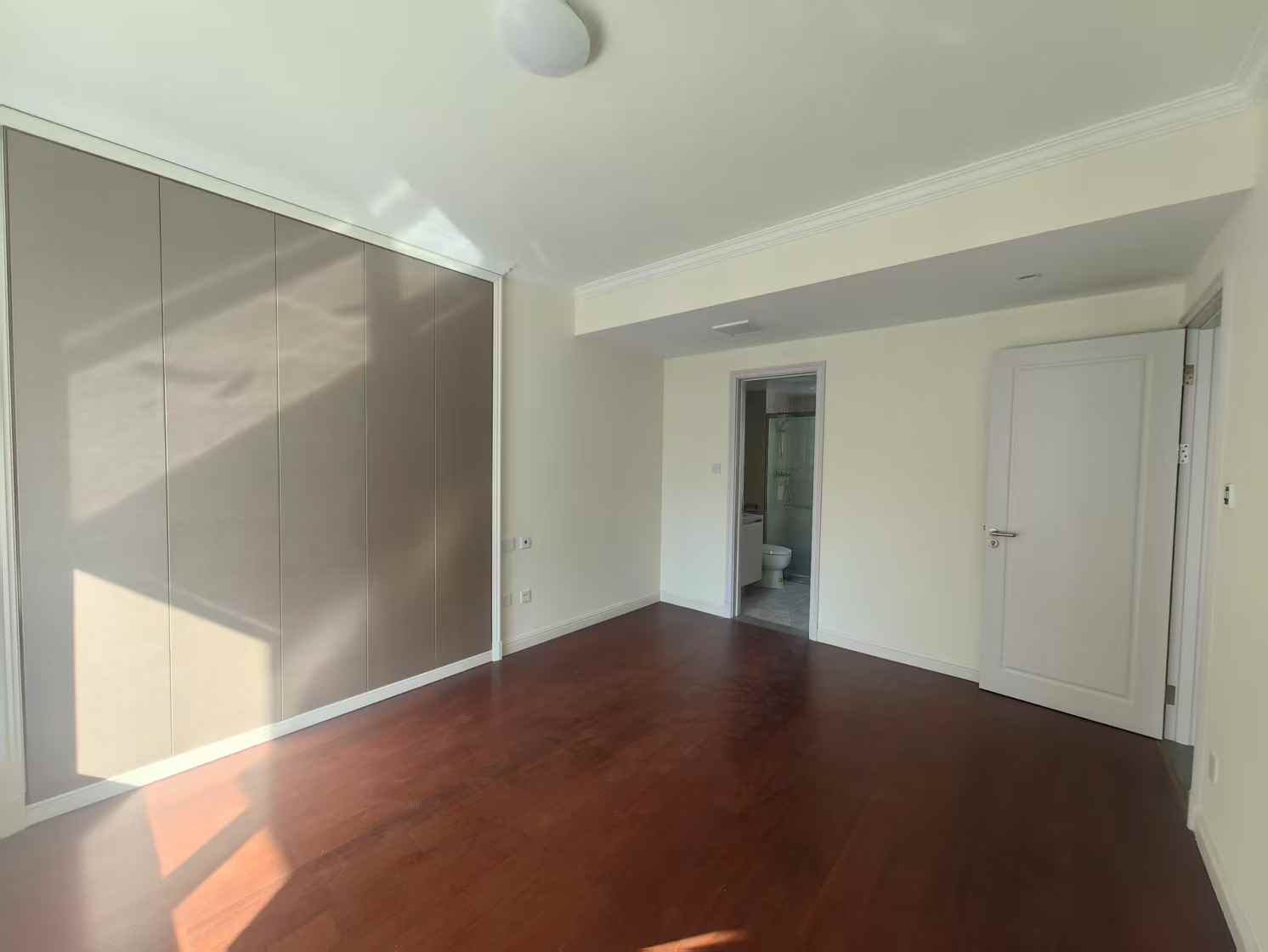 红星天铂 4室2厅2卫 128.03m&sup2;