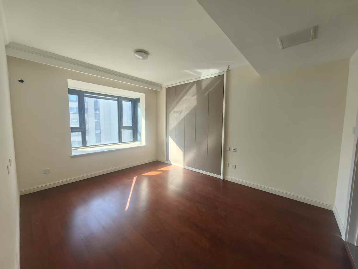 红星天铂 4室2厅2卫 128.03m&sup2;