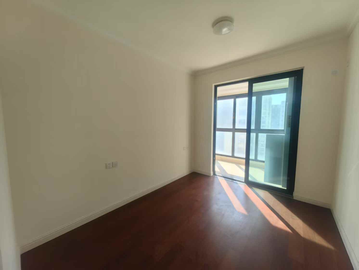 红星天铂 4室2厅2卫 128.03m&sup2;