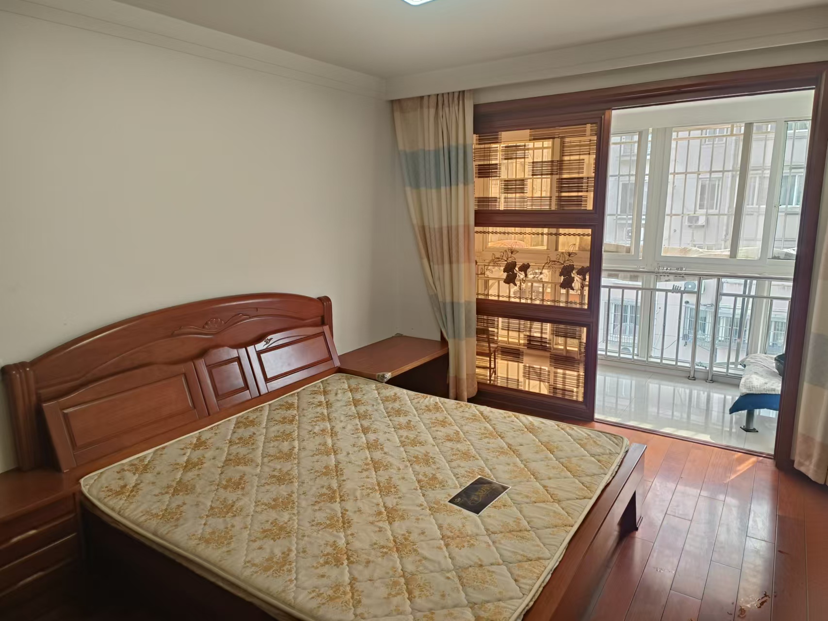 怡园北村南区 3室2厅1卫 108m²