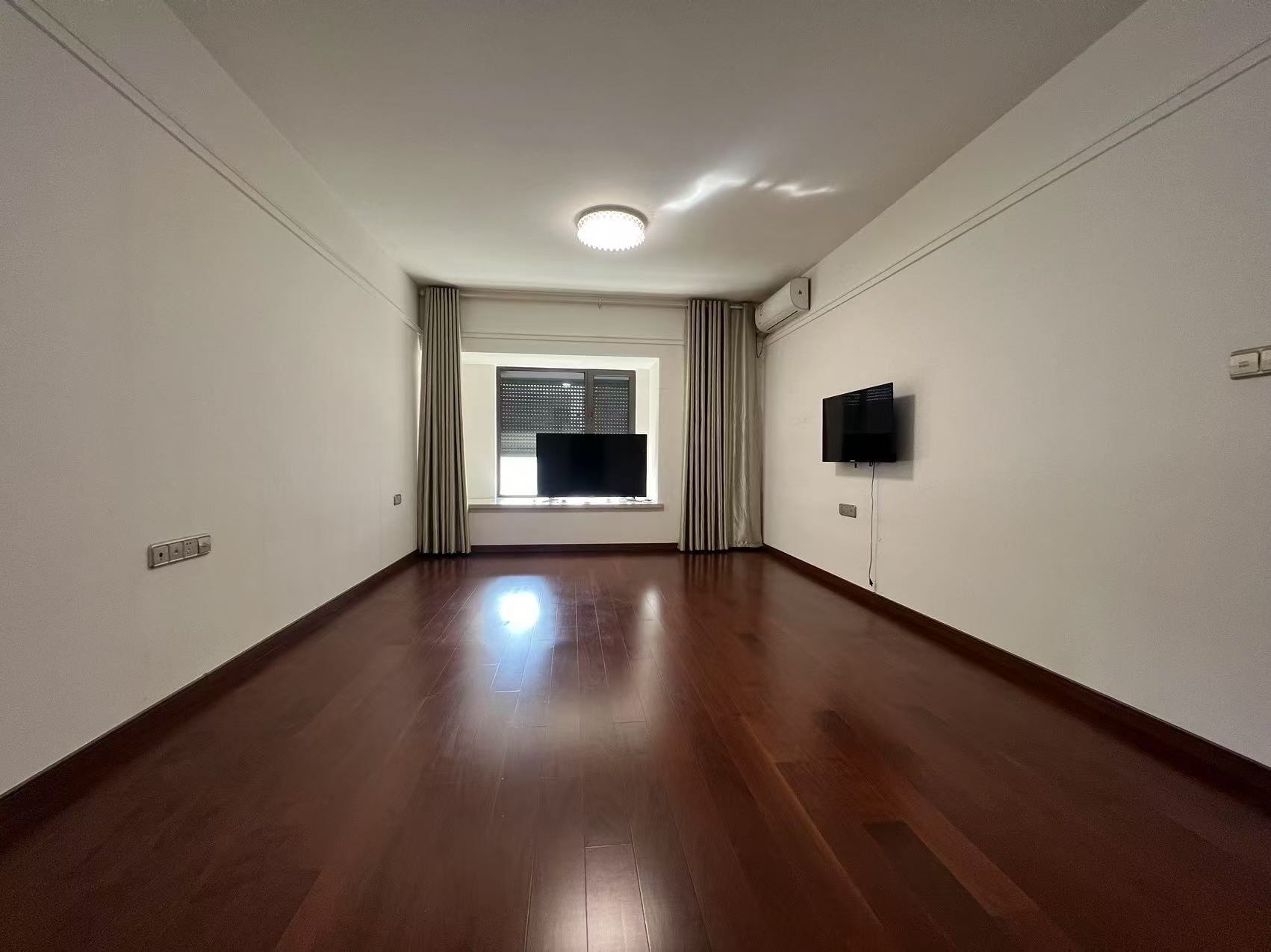 万科城市之光 4室2厅2卫 142.73m&sup2;