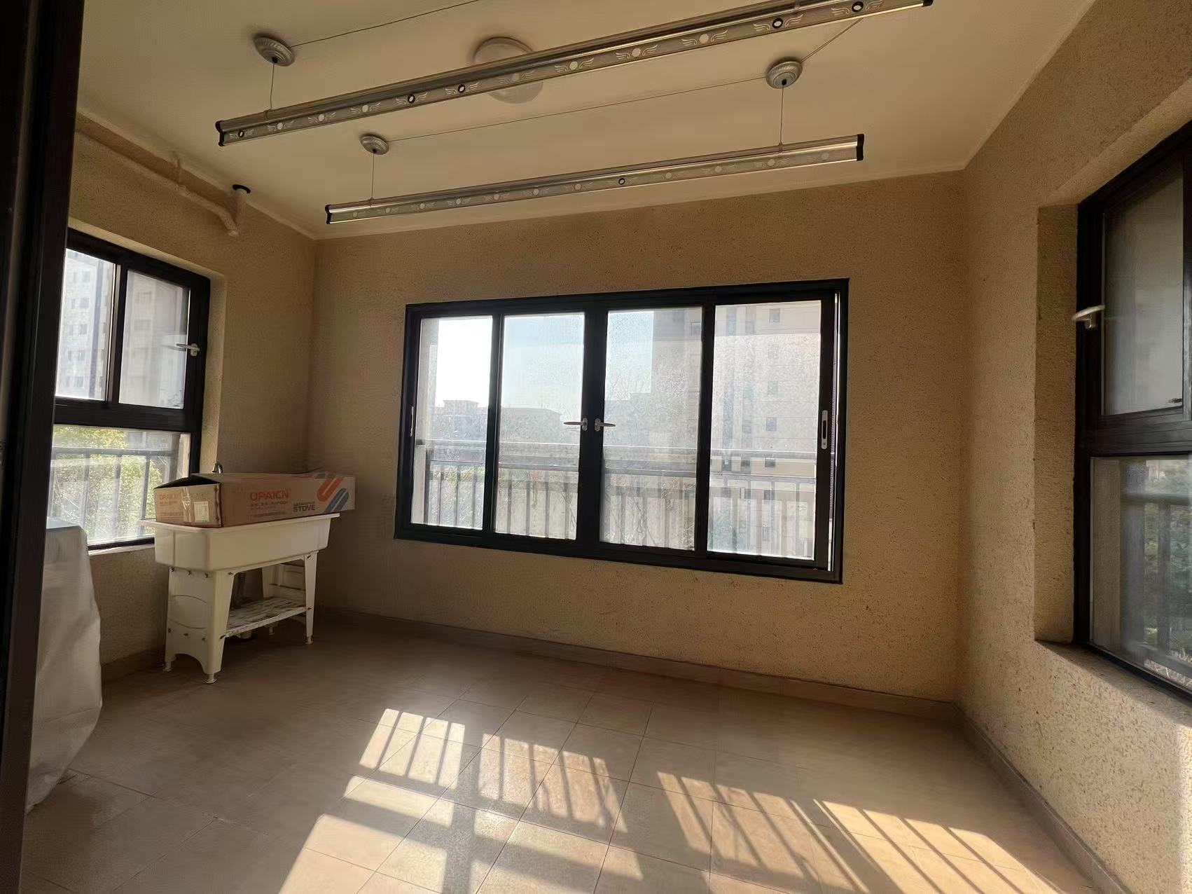 万科城市之光 4室2厅2卫 142.73m&sup2;