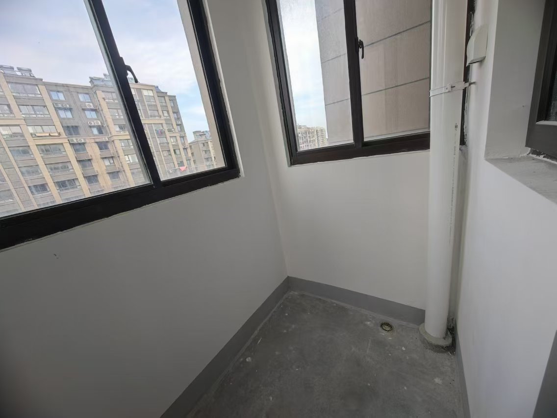 兴石花园 3室2厅1卫 105.47m²