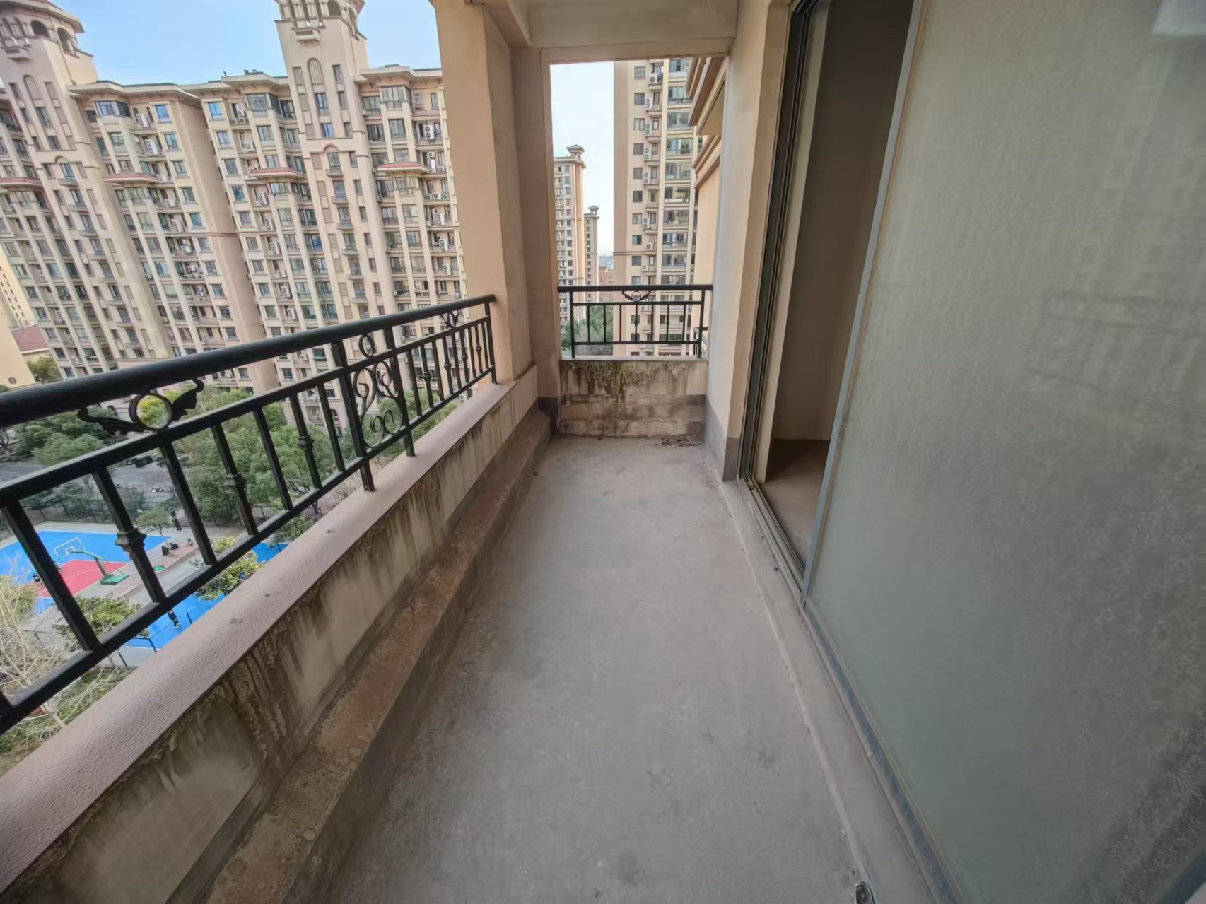 冠城大通棕榈湾 3室2厅2卫 138m&sup2;