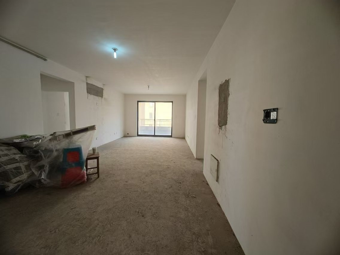 冠城大通棕榈湾 3室2厅2卫 138m&sup2;