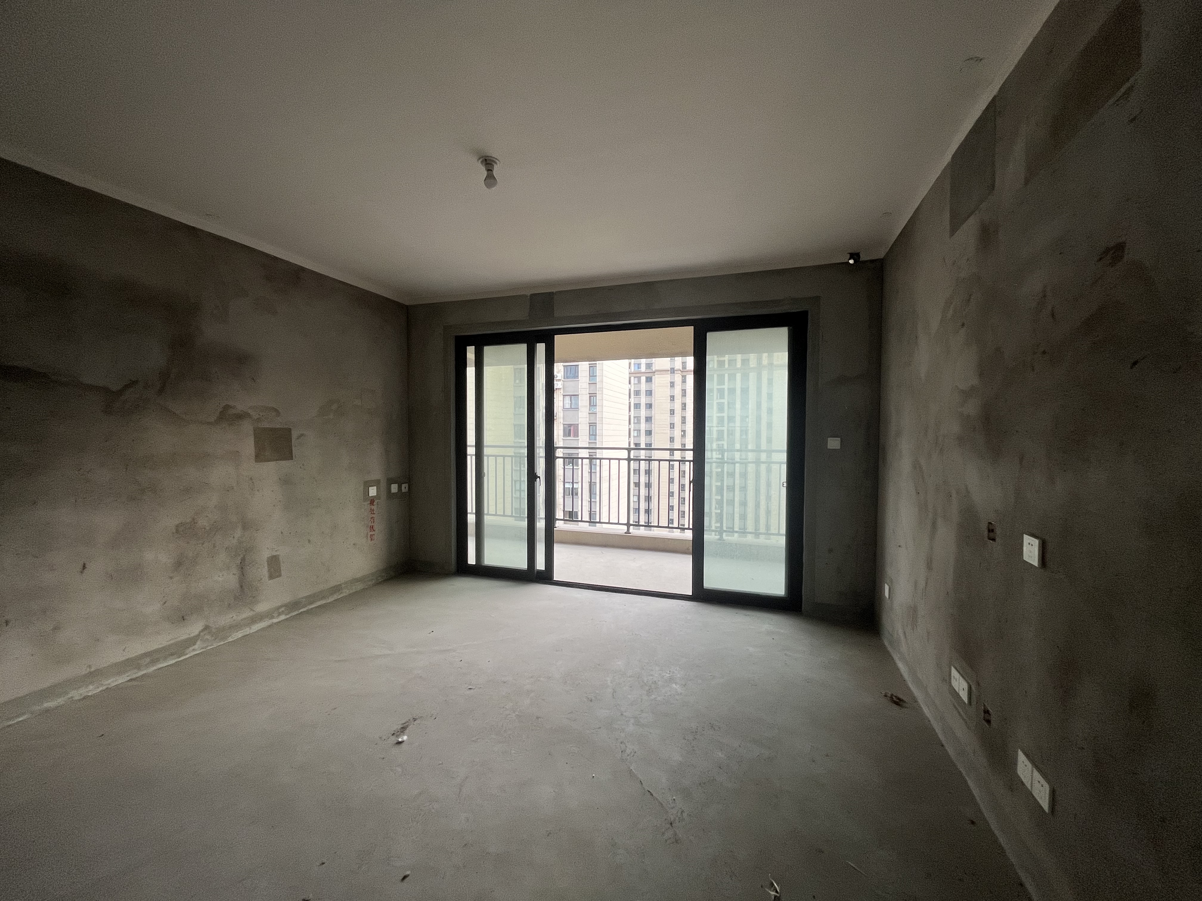 观澜台 3室2厅2卫 138m²