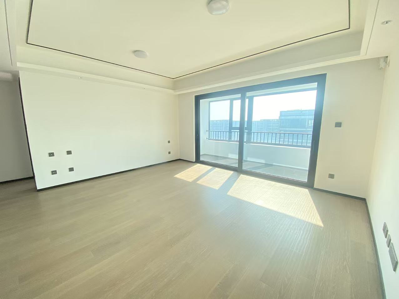 滨江道静园 3室2厅2卫 128m²