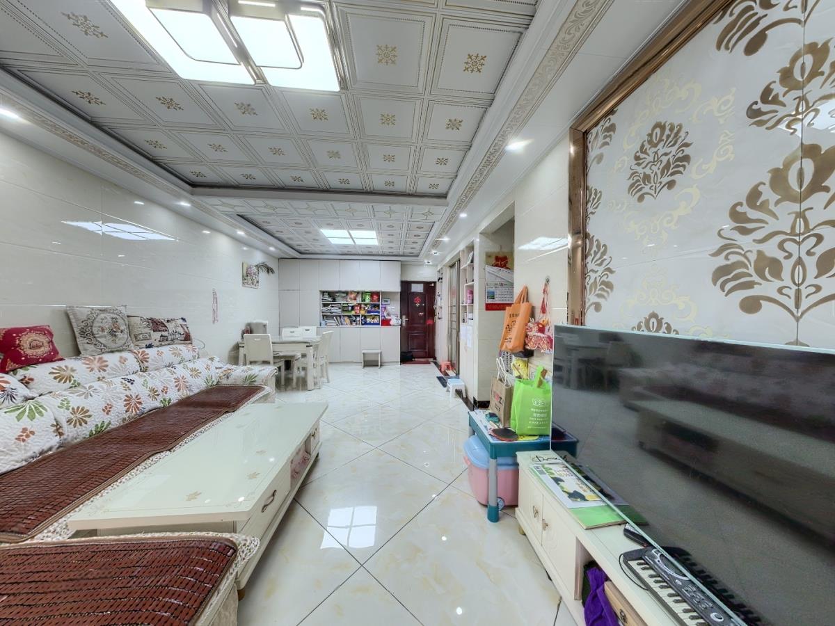 万达华府 3室2厅1卫 106.87m²