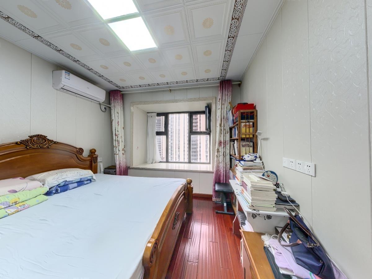万达华府 3室2厅1卫 106.87m&sup2;