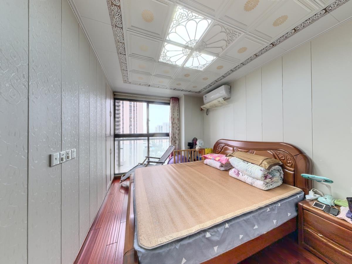 万达华府 3室2厅1卫 106.87m&sup2;