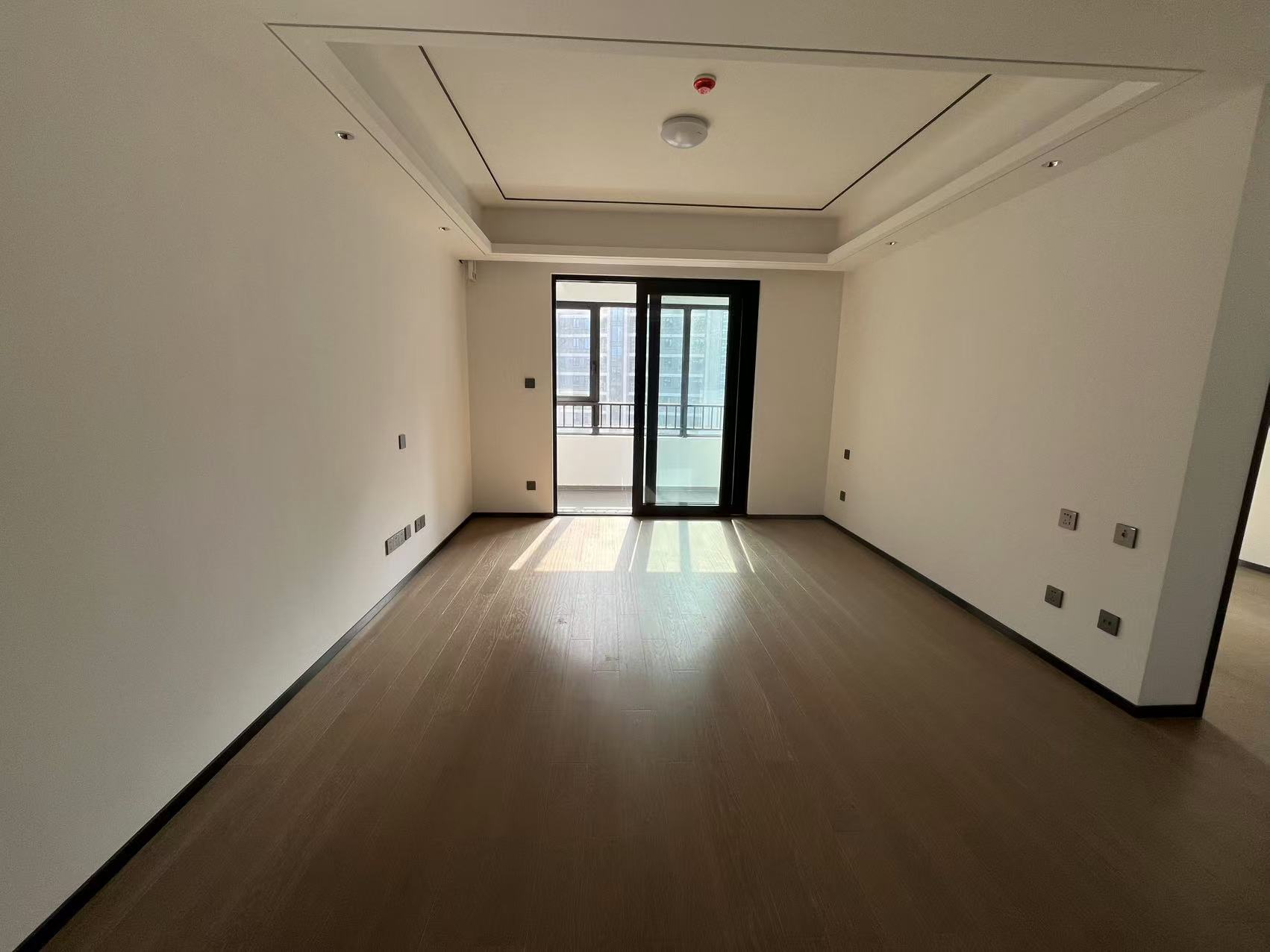 滨江道静园 3室2厅2卫 117.56m&sup2;
