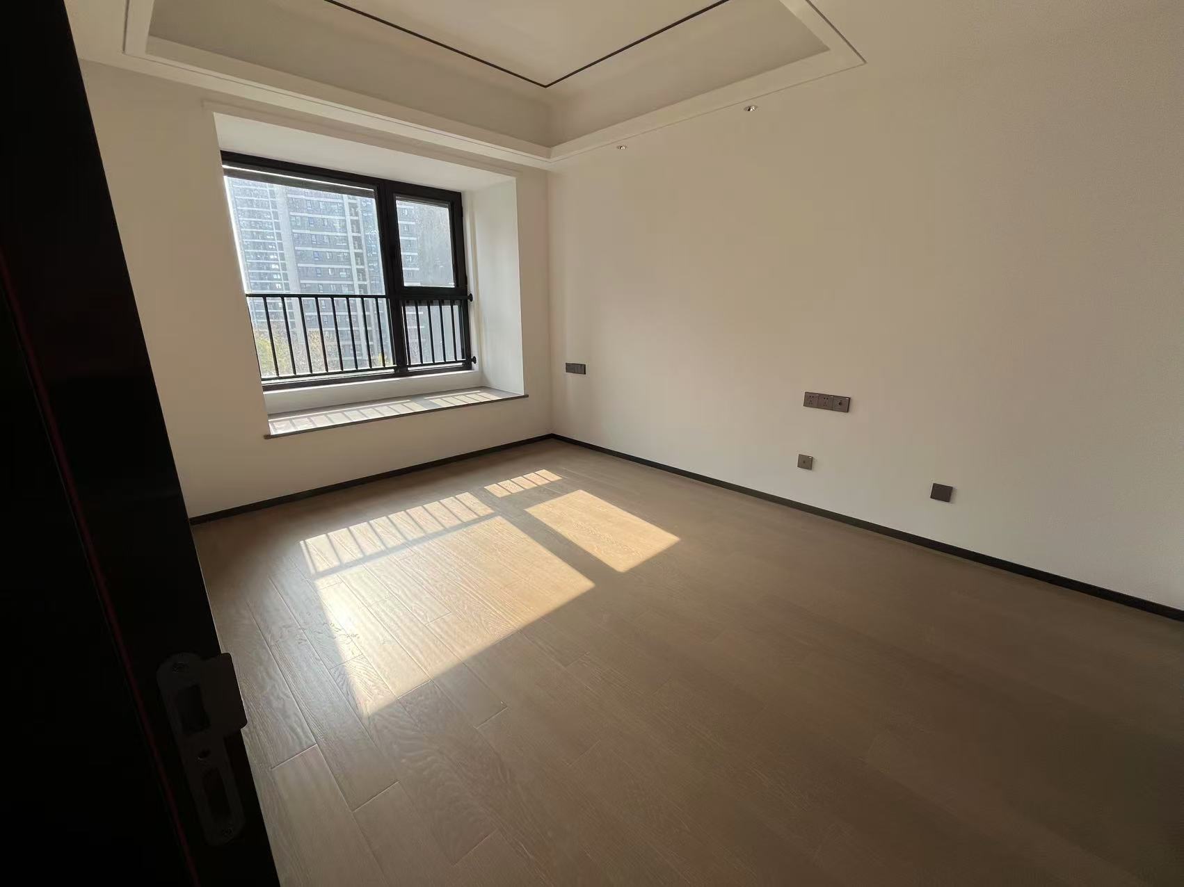 滨江道静园 3室2厅2卫 117.56m&sup2;