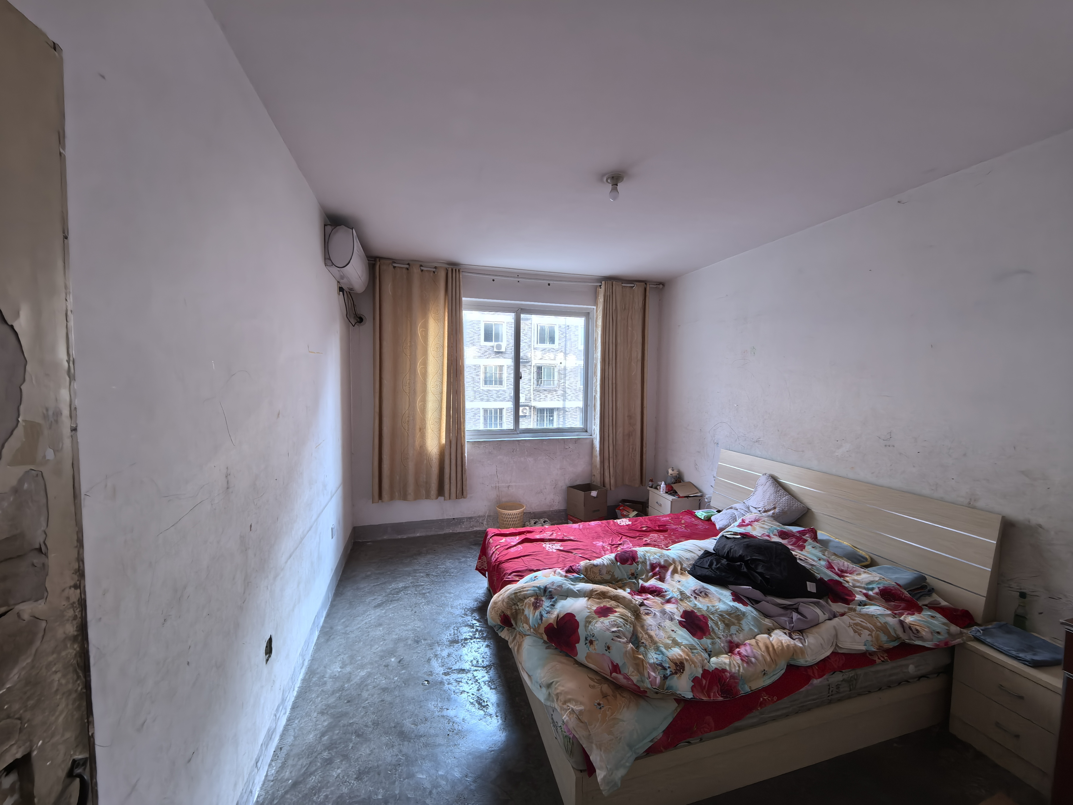 新星苑 3室2厅1卫 132.32m²
