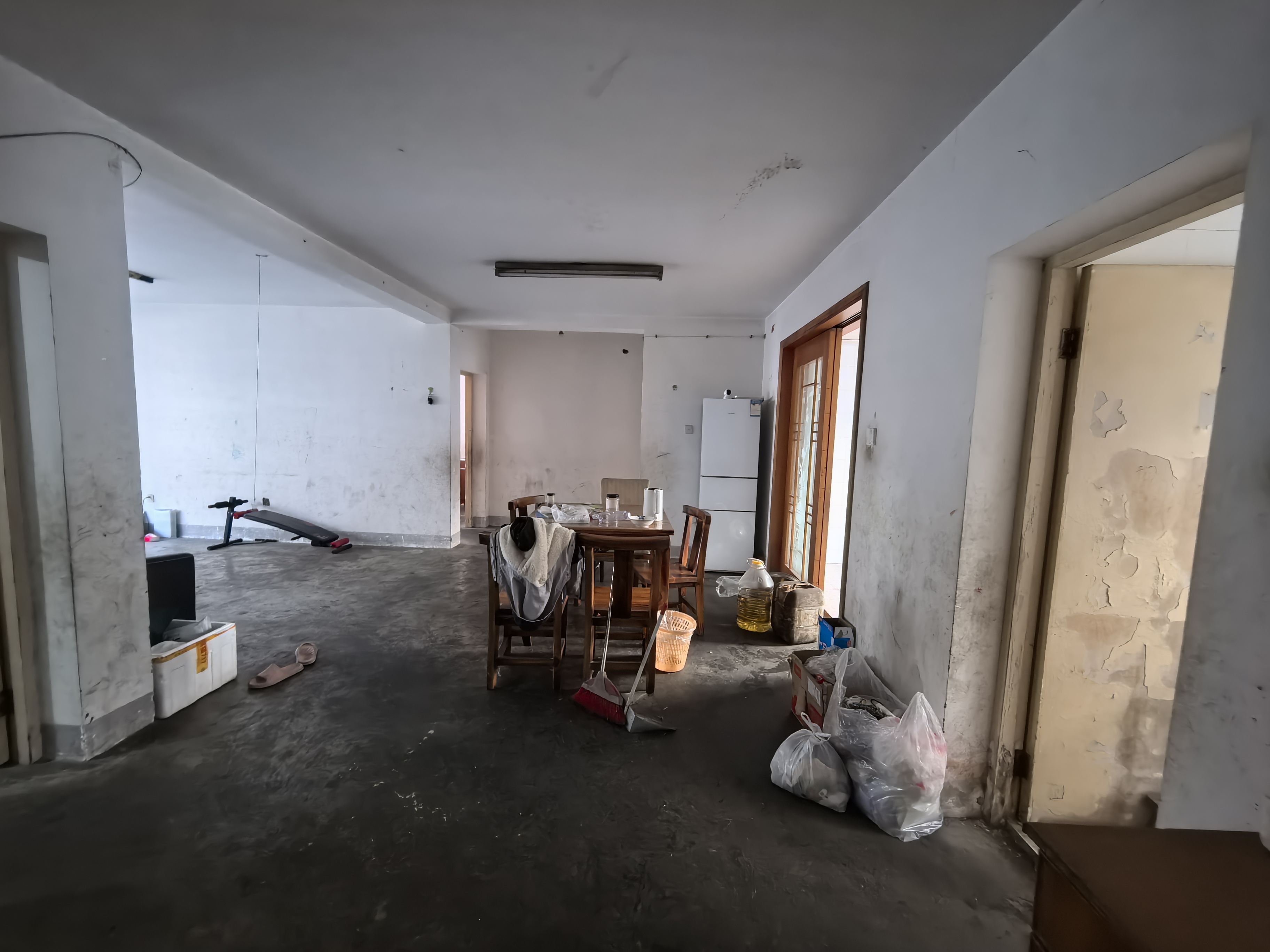 新星苑 3室2厅1卫 132.32m²
