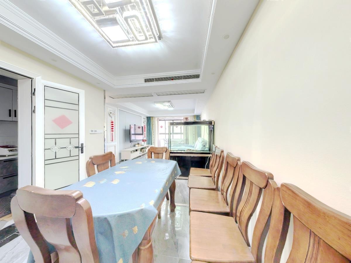 保利香槟国际 4室2厅2卫 143.35m&sup2;