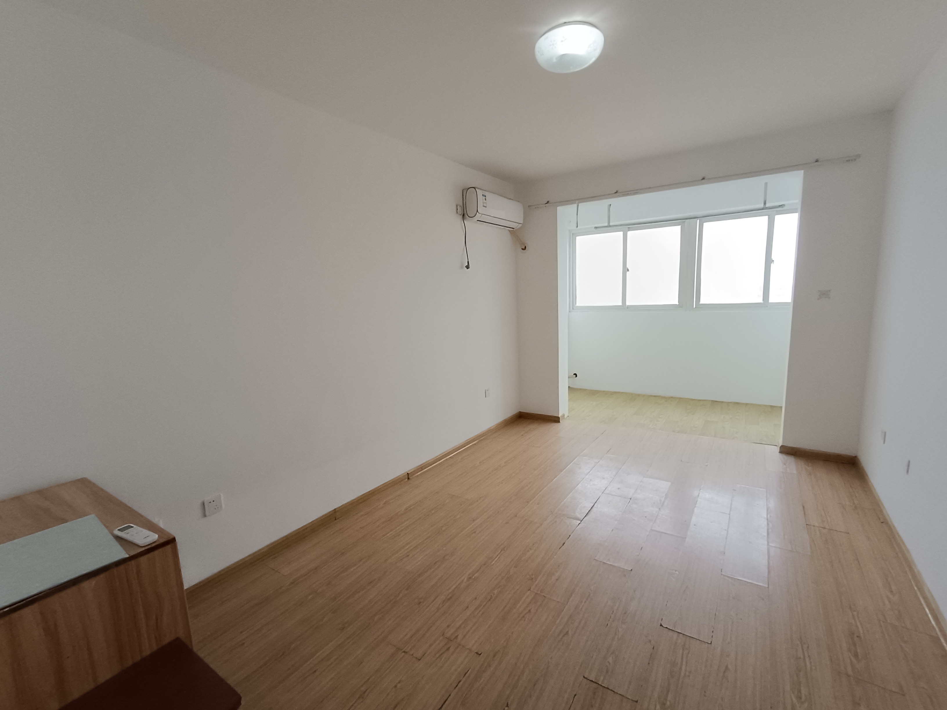 城山家园 3室2厅2卫 140m&sup2;