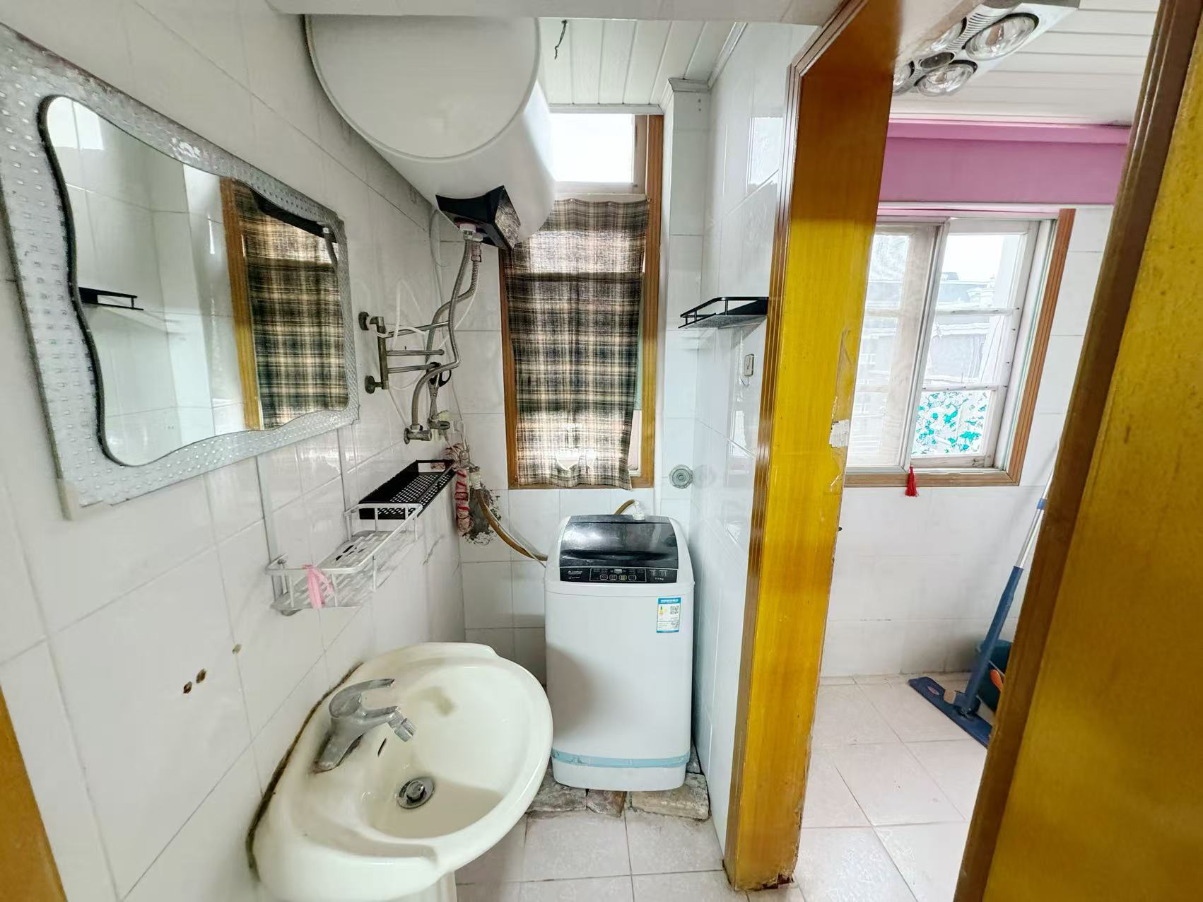 濠东路63号 2室1厅1卫 66.8m²