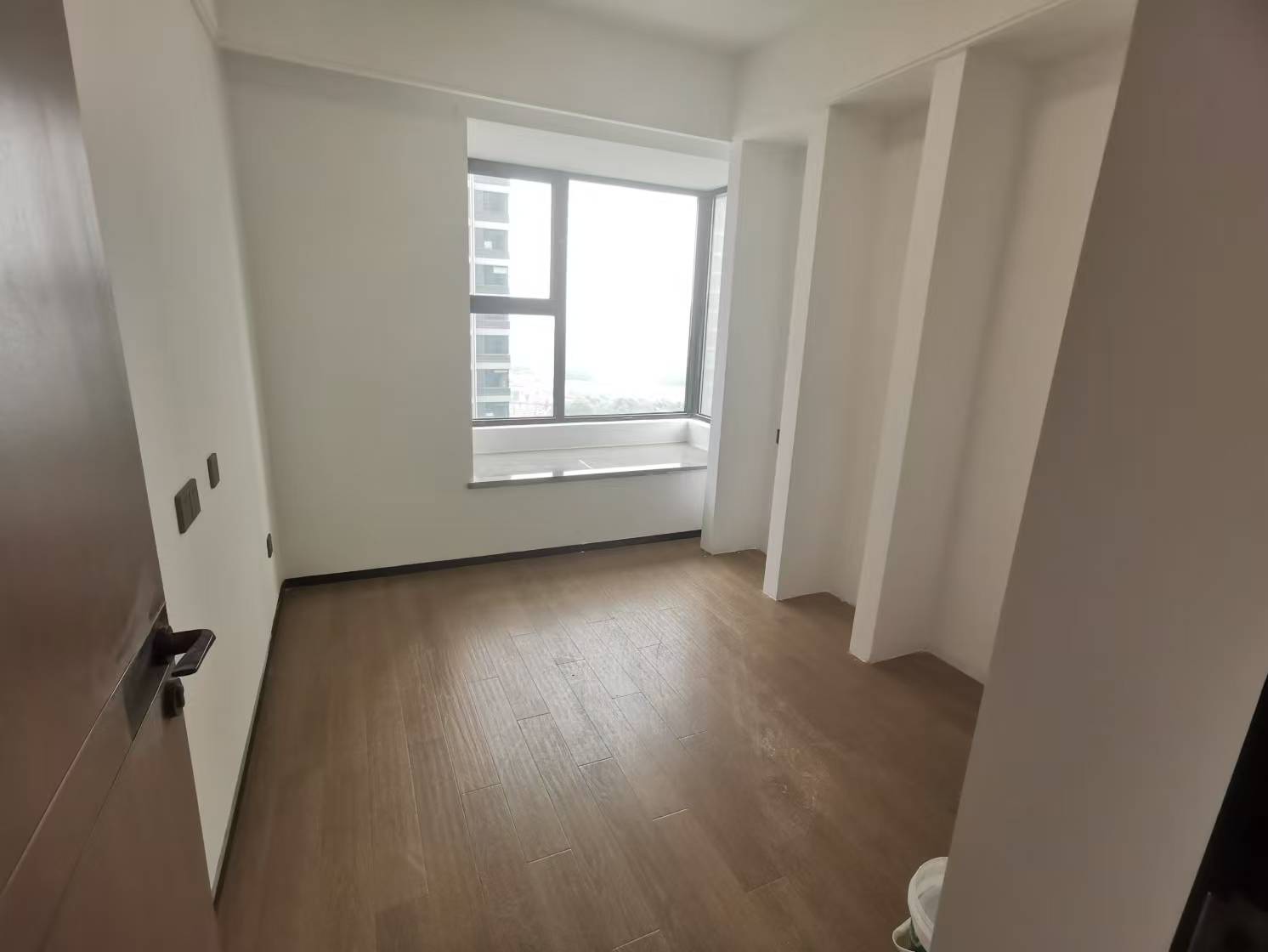 滨江道静园 3室2厅2卫 159.85m&sup2;