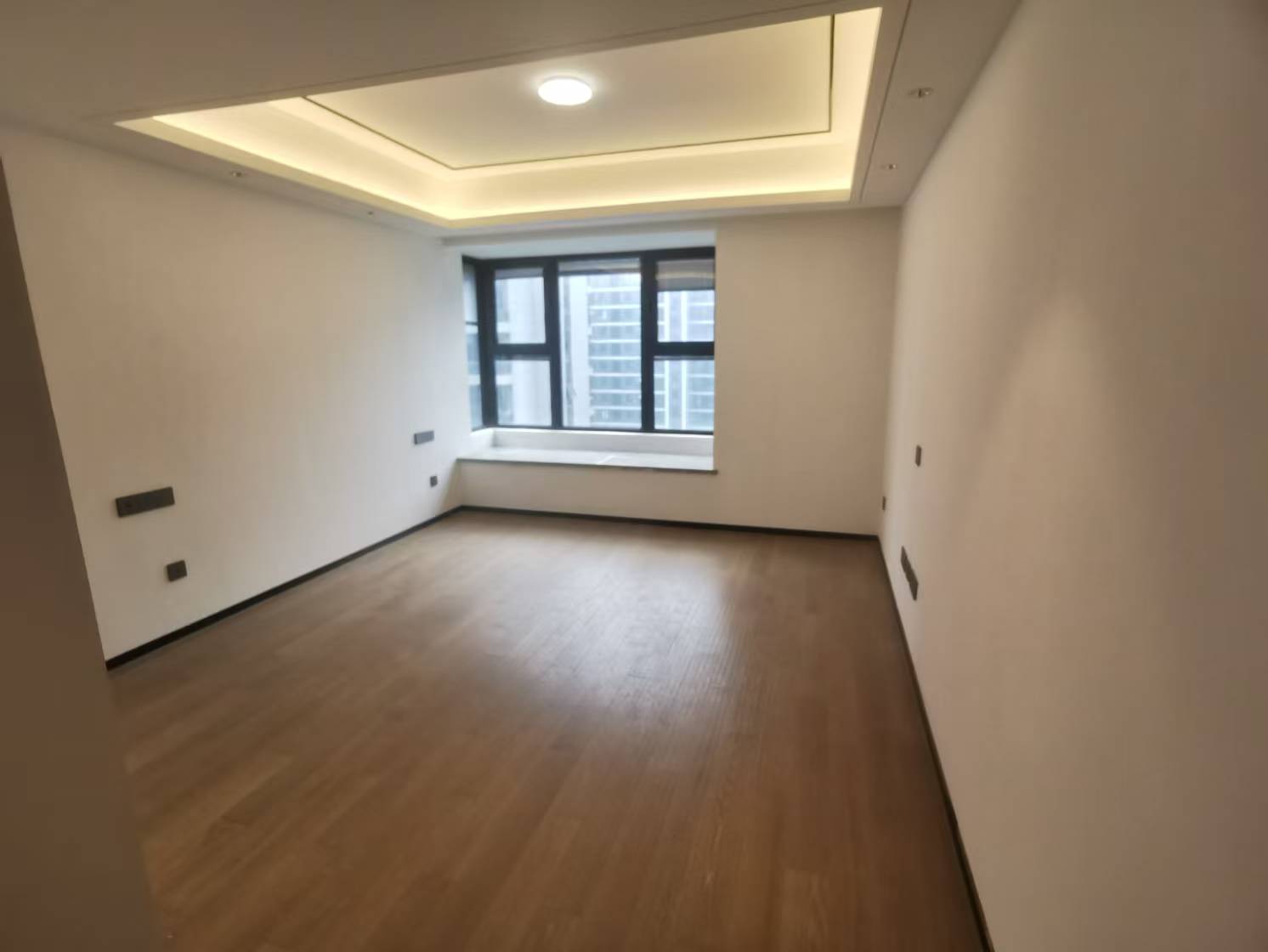 滨江道静园 3室2厅2卫 159.85m&sup2;