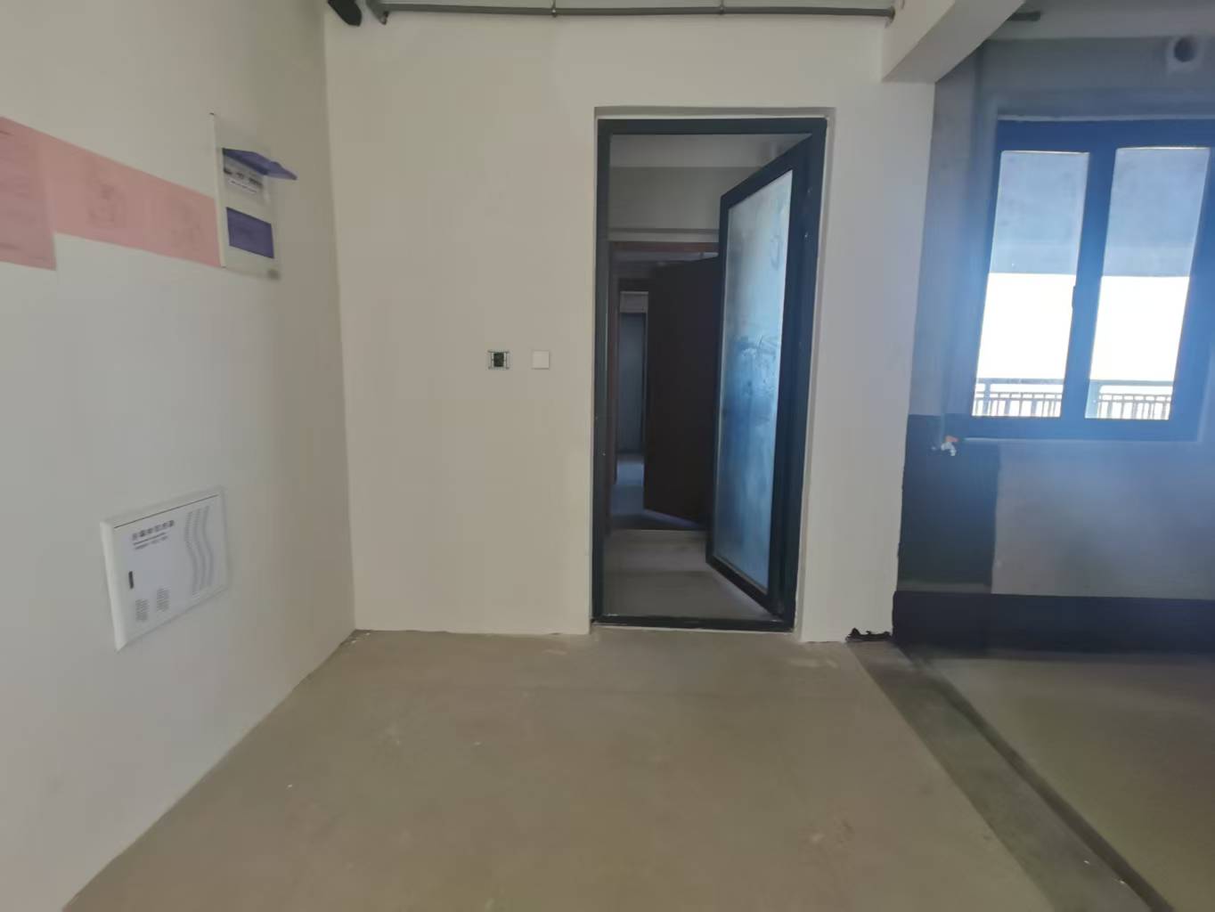 东时区 3室2厅1卫 92.56m²