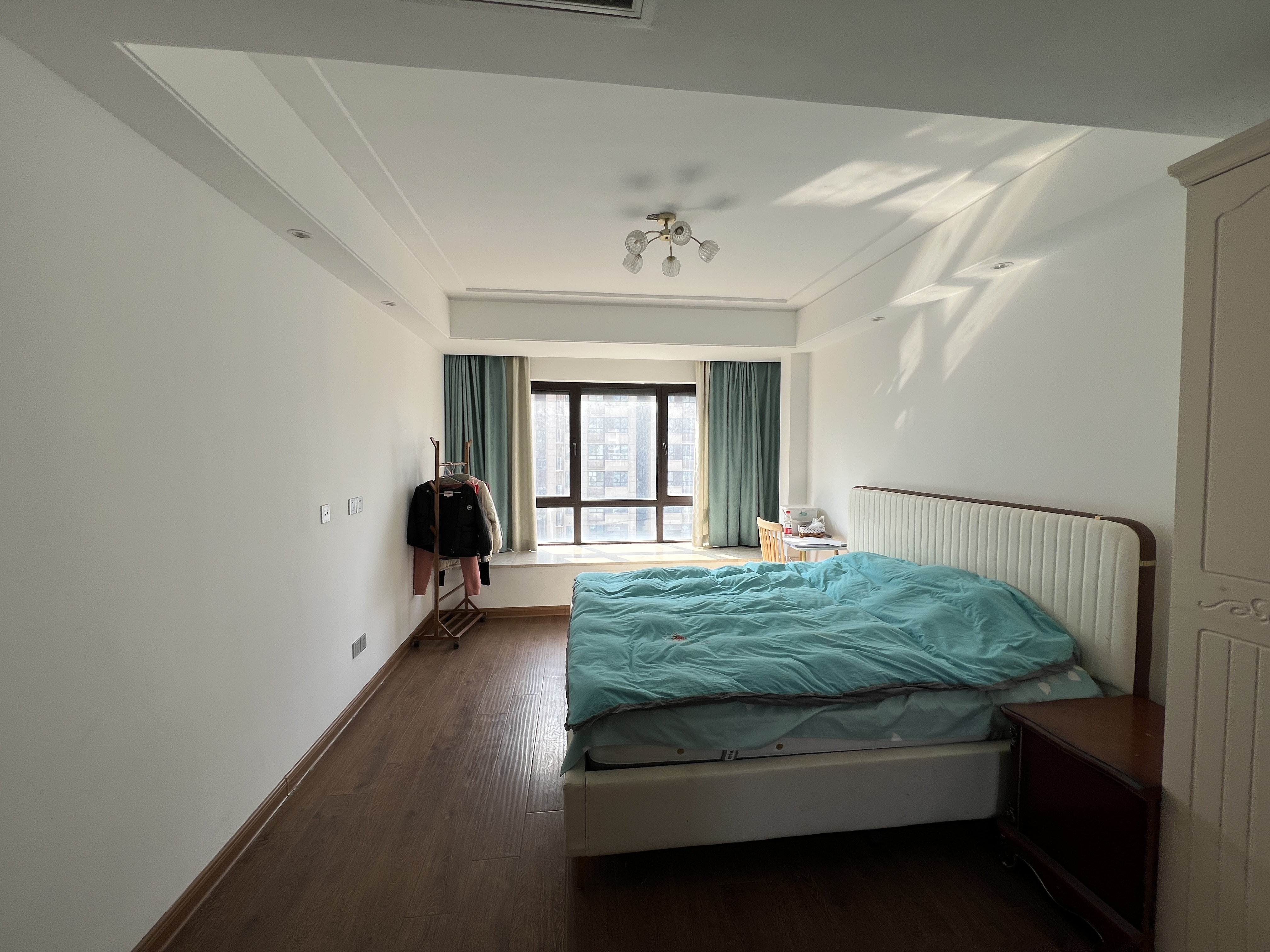 铂金时代 4室2厅2卫 137.99m&sup2;