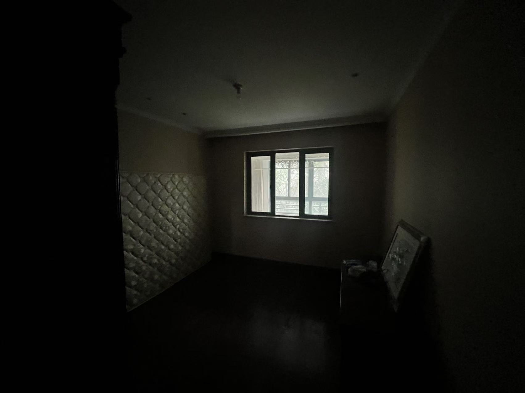 金鼎湾花园 4室2厅1卫 182.47m&sup2;