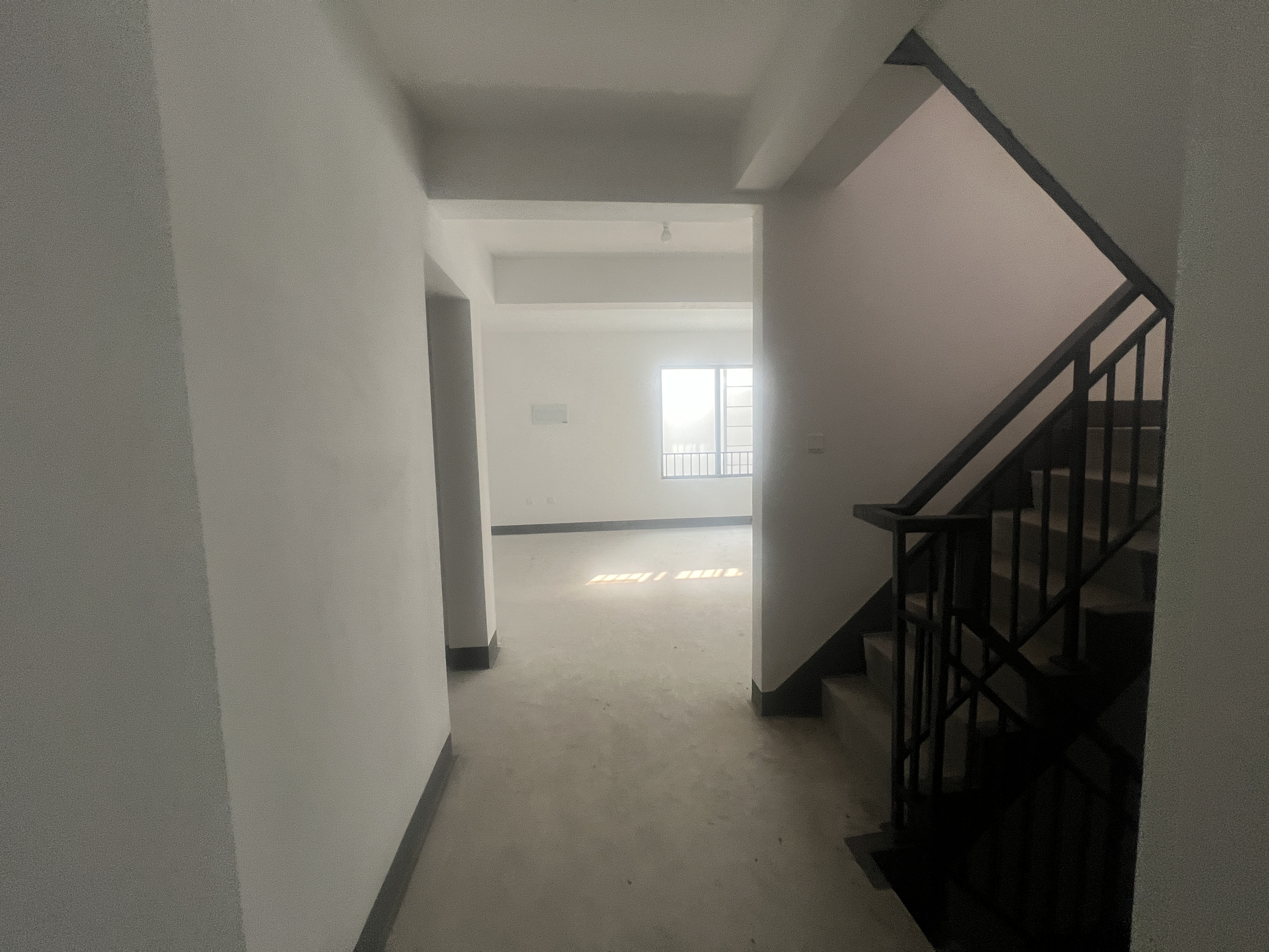 招商新城雍景湾 3室2厅2卫 230.00m²