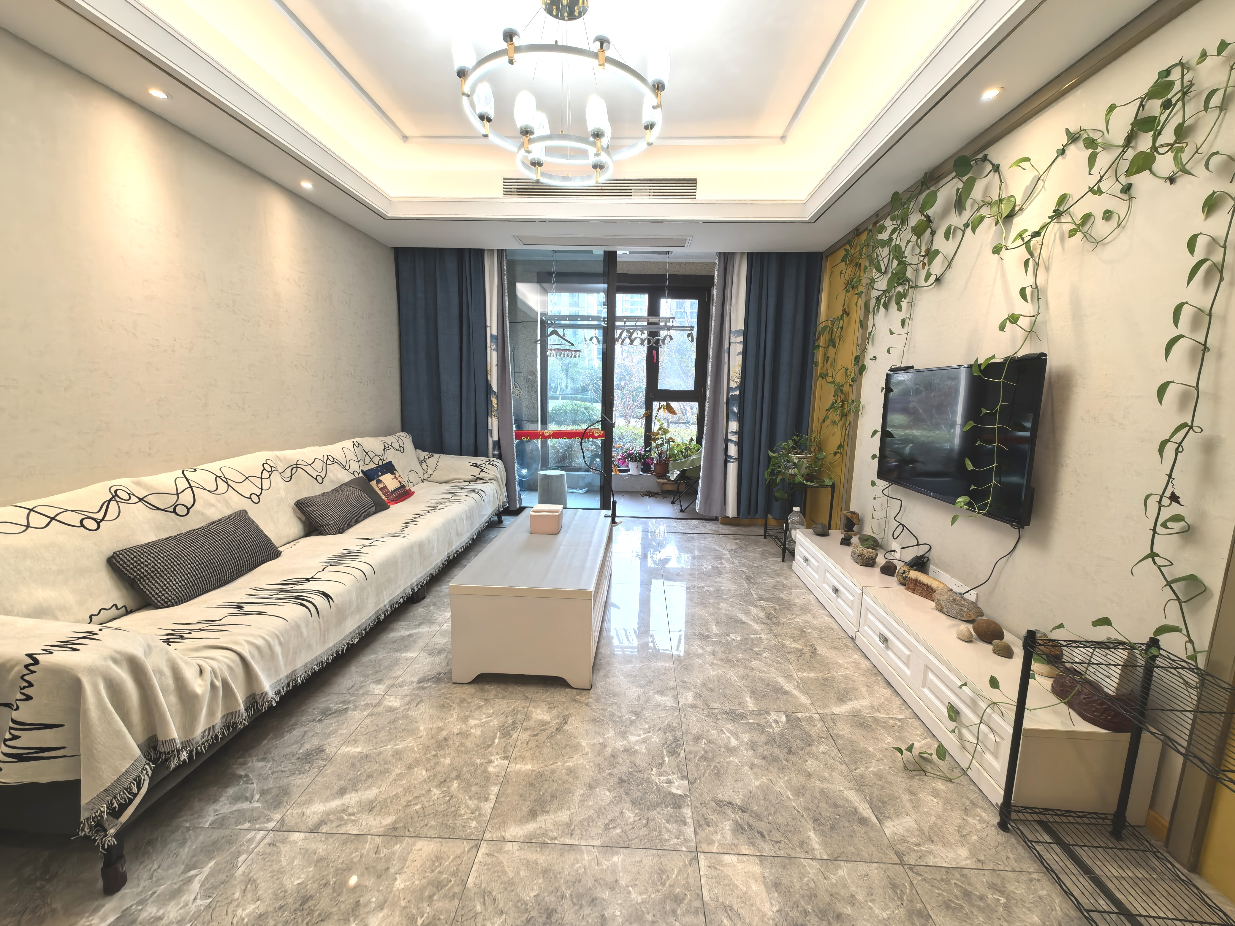 兰园 3室2厅2卫 125m&sup2;
