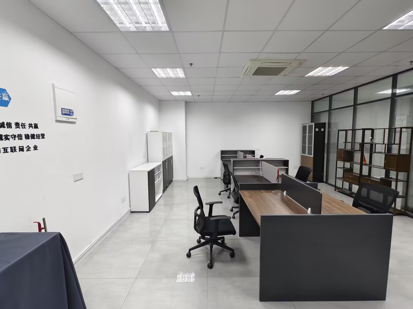华强城 1室1厅1卫 125m²