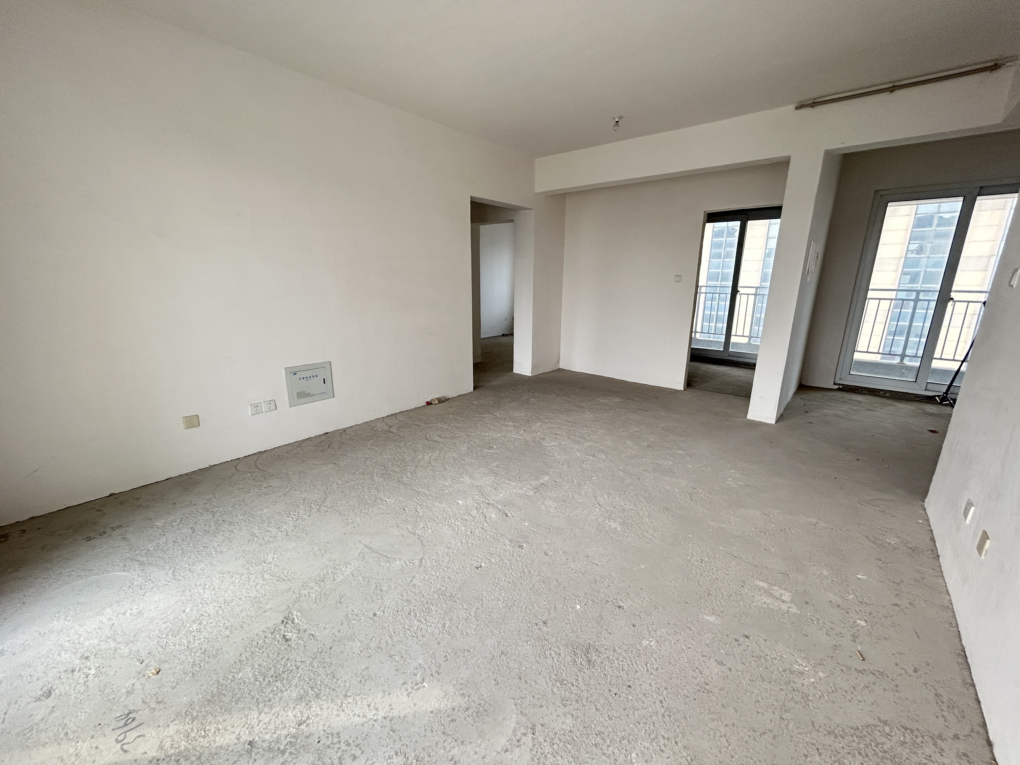 中实锦绣园 3室2厅1卫 109m²