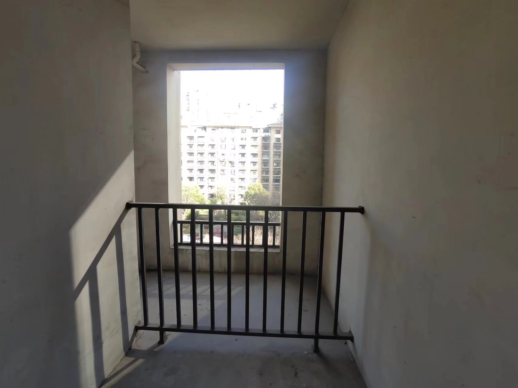 德诚&middot;翰景园 3室2厅2卫 121.00m&sup2;