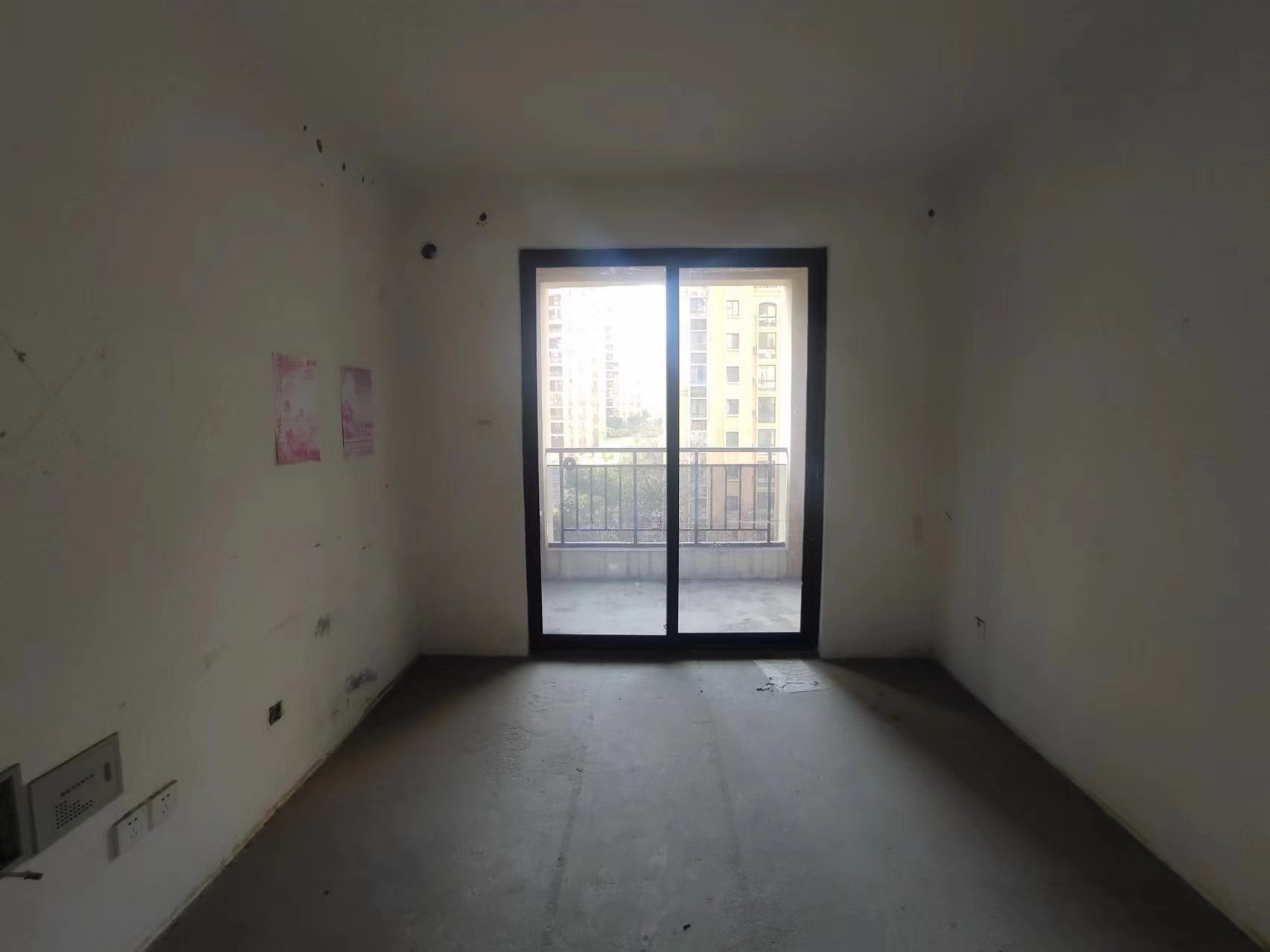 德诚&middot;翰景园 3室2厅2卫 121.00m&sup2;