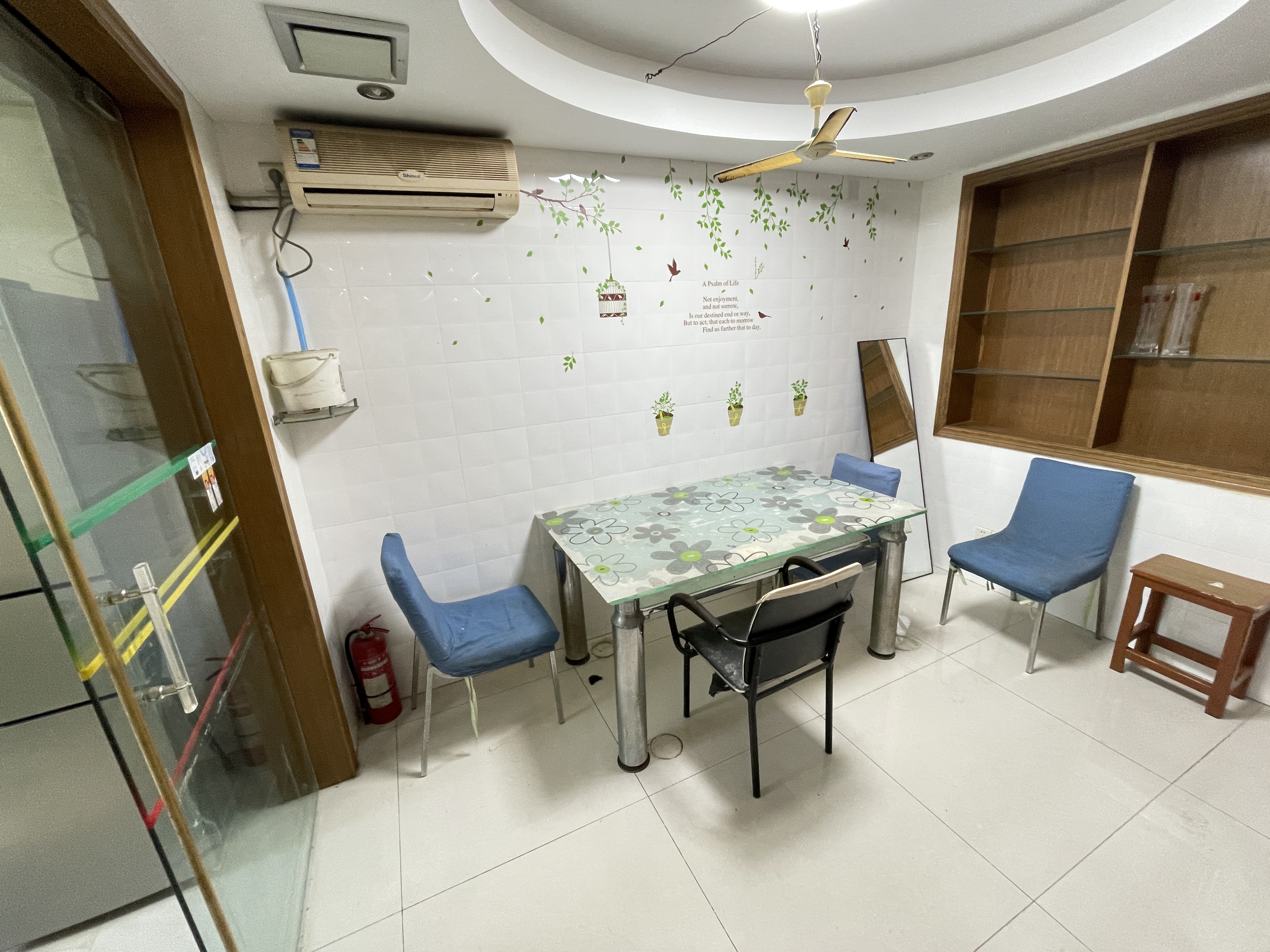 新城小区 3室2厅1卫 185.00m&sup2;